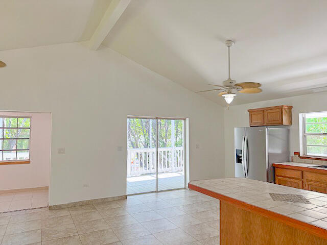 110 Arctic Avenue Property Photo 10