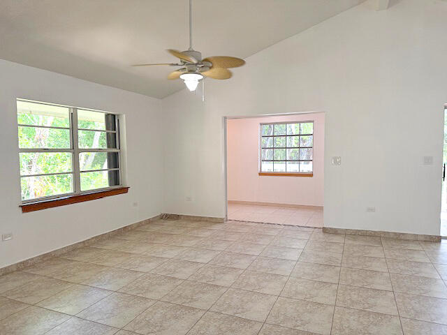 110 Arctic Avenue Property Photo 12