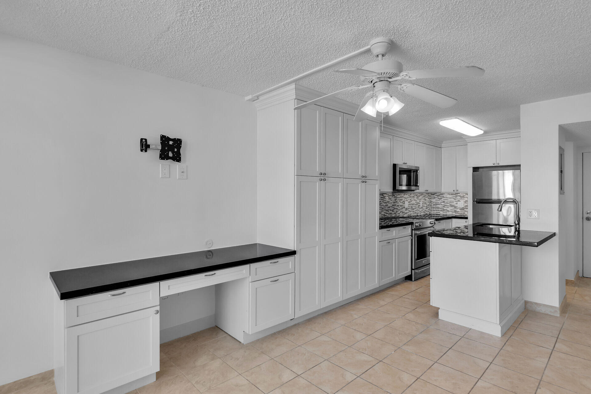 3312 Northside Drive Apt 707 Property Photo 8