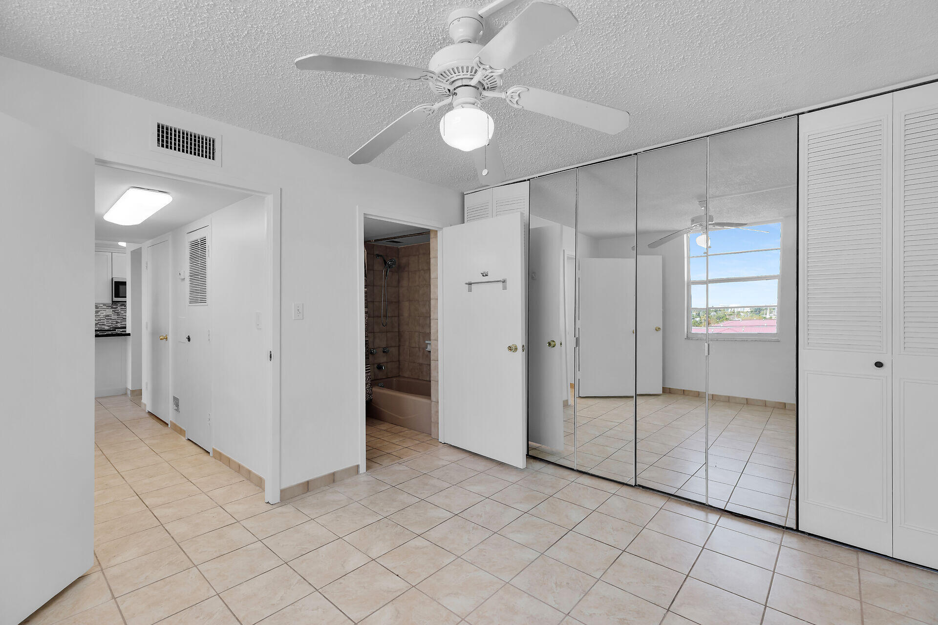 3312 Northside Drive Apt 707 Property Photo 17
