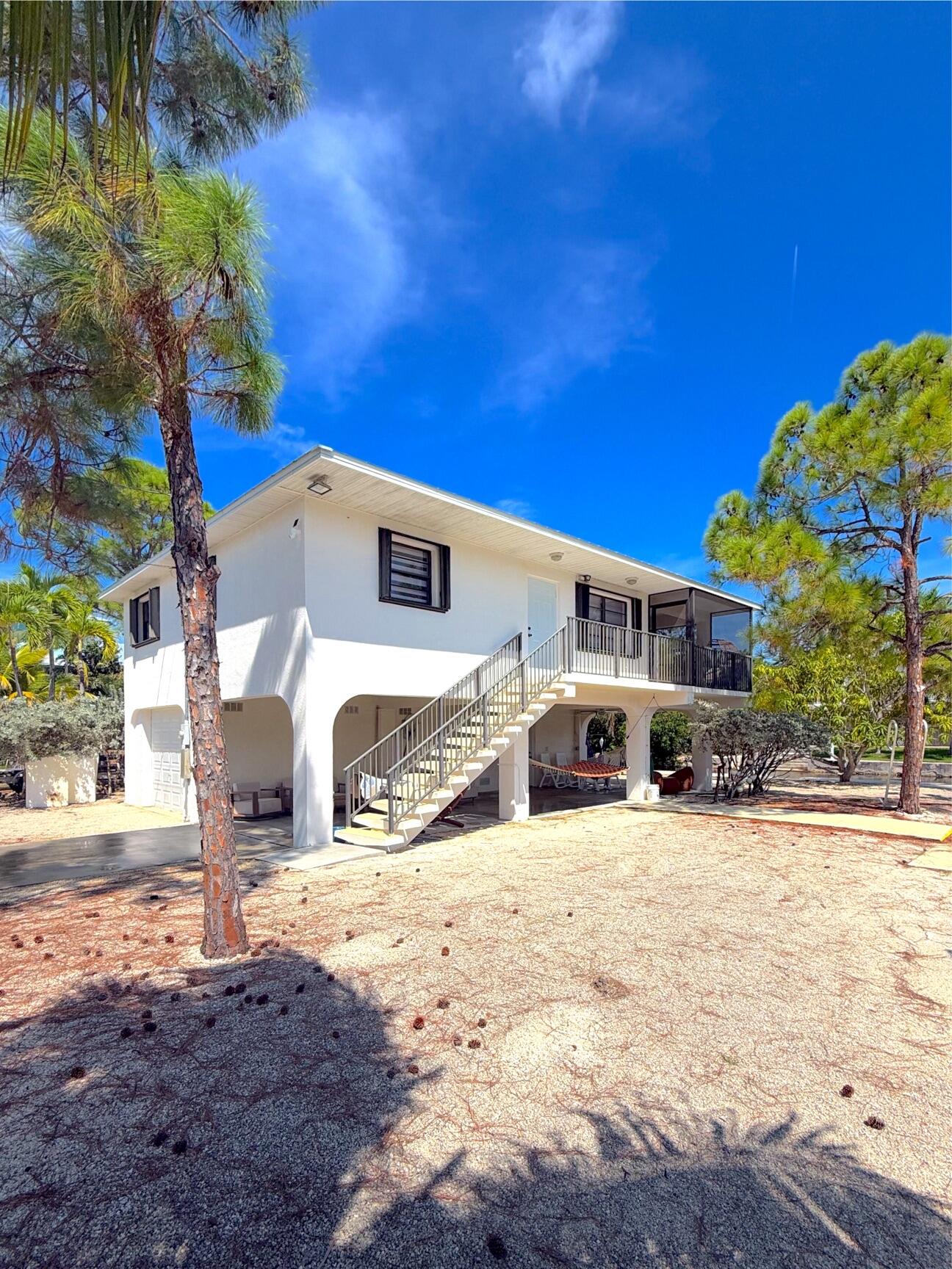 1539 Lantana Lane Property Photo 3