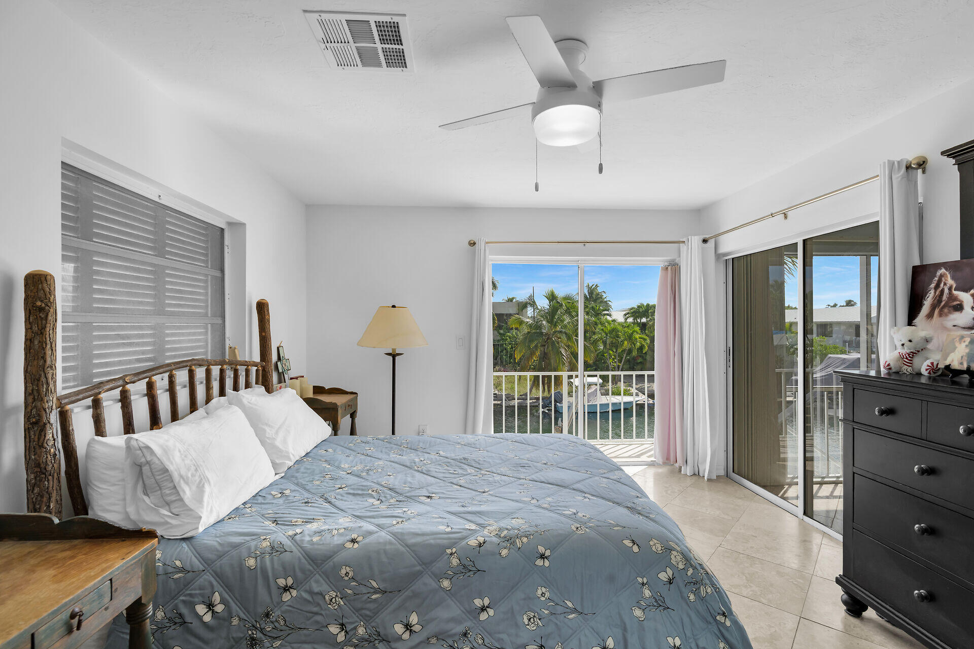 947 Gulf Drive Property Photo 5