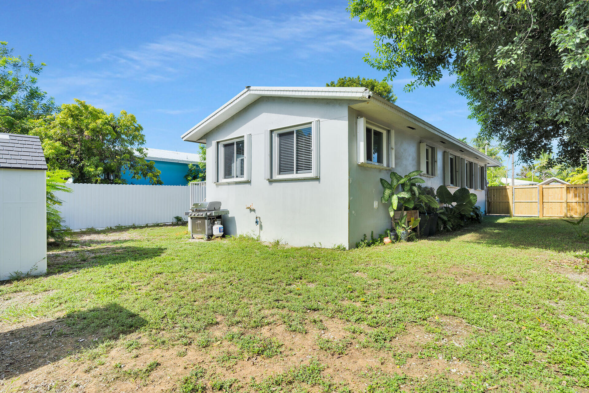 202 Hibiscus Street Property Photo 25