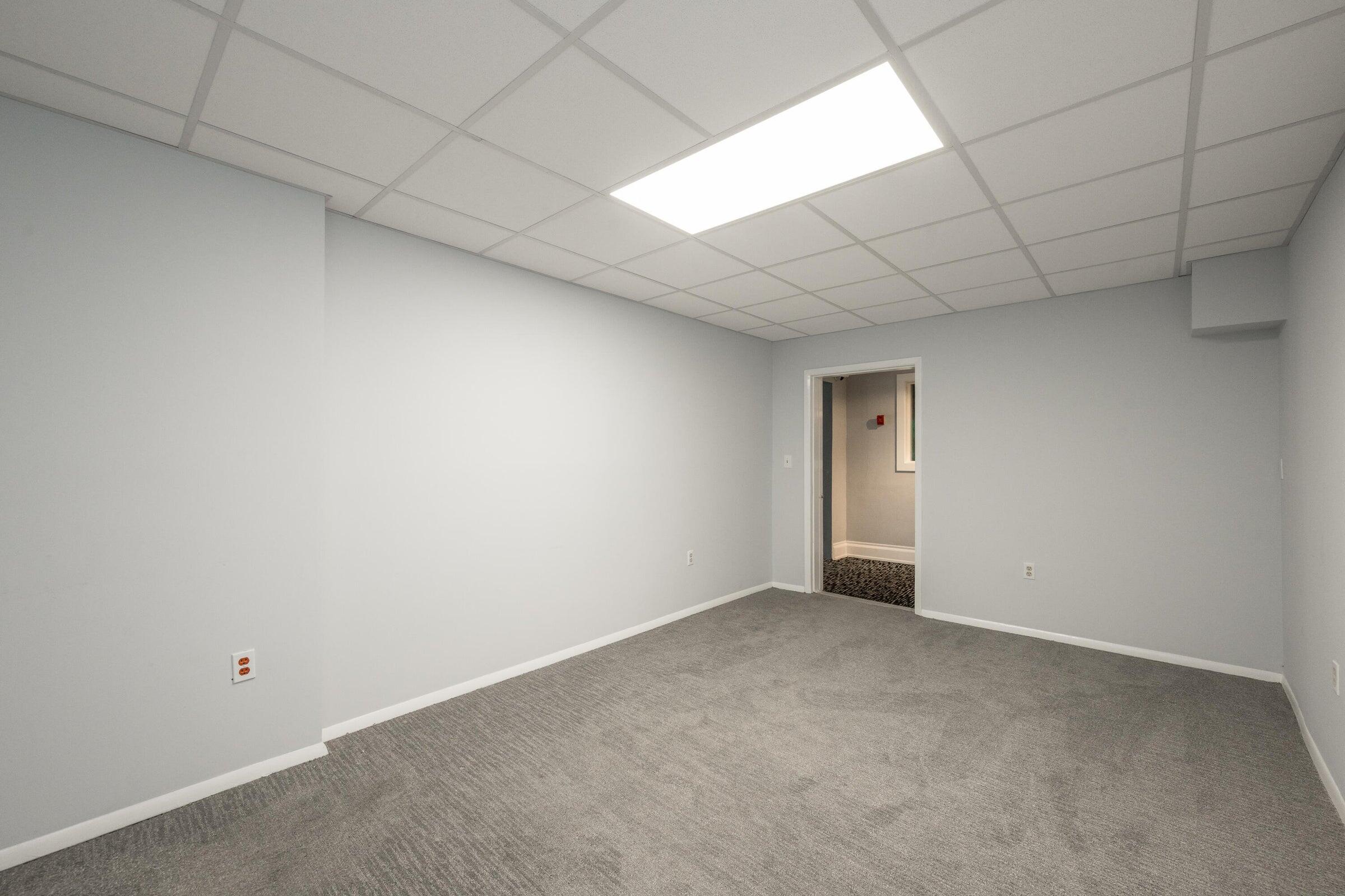 524 Eaton Street 201 Property Photo 5