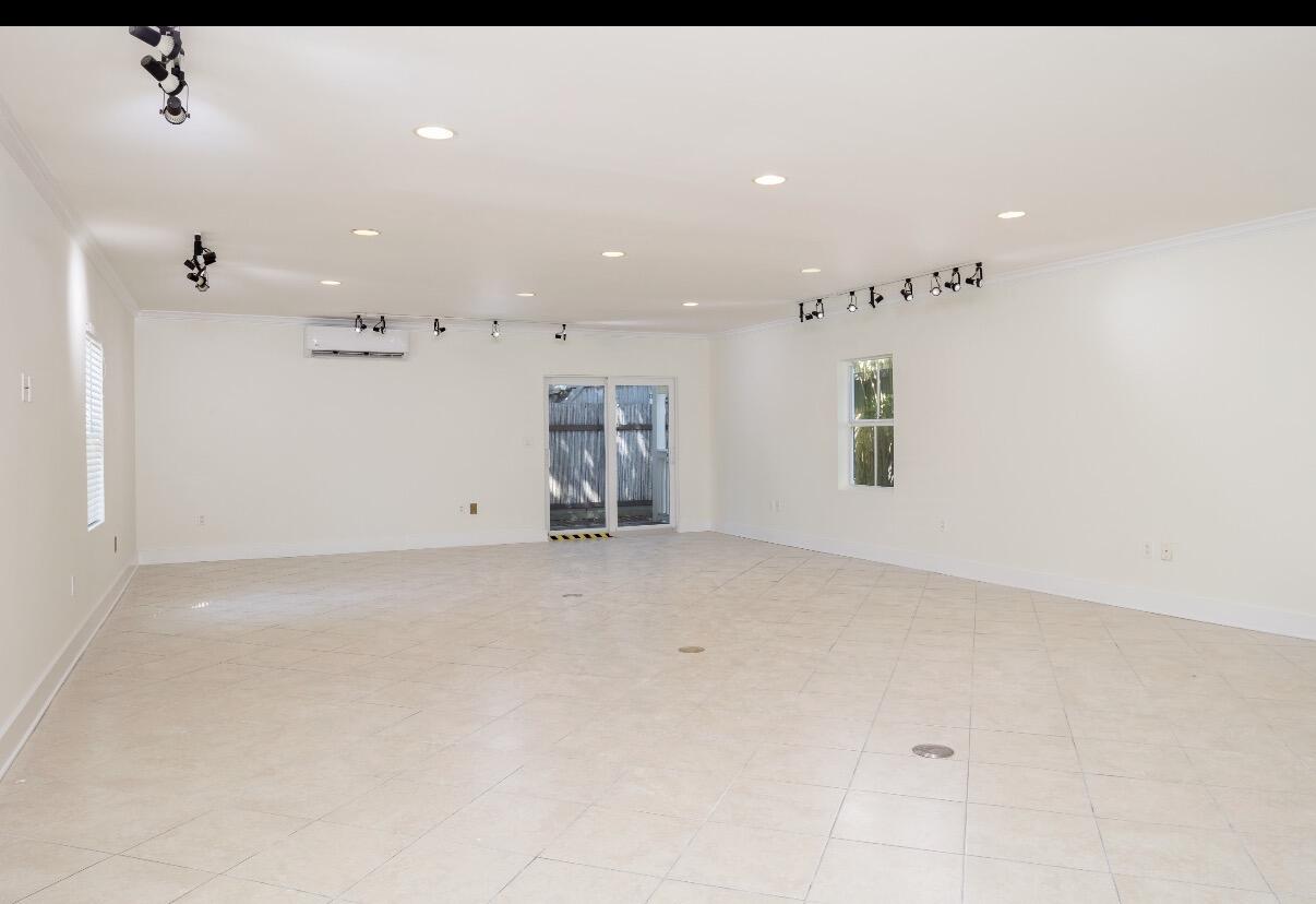 513 Truman Avenue Property Photo 9