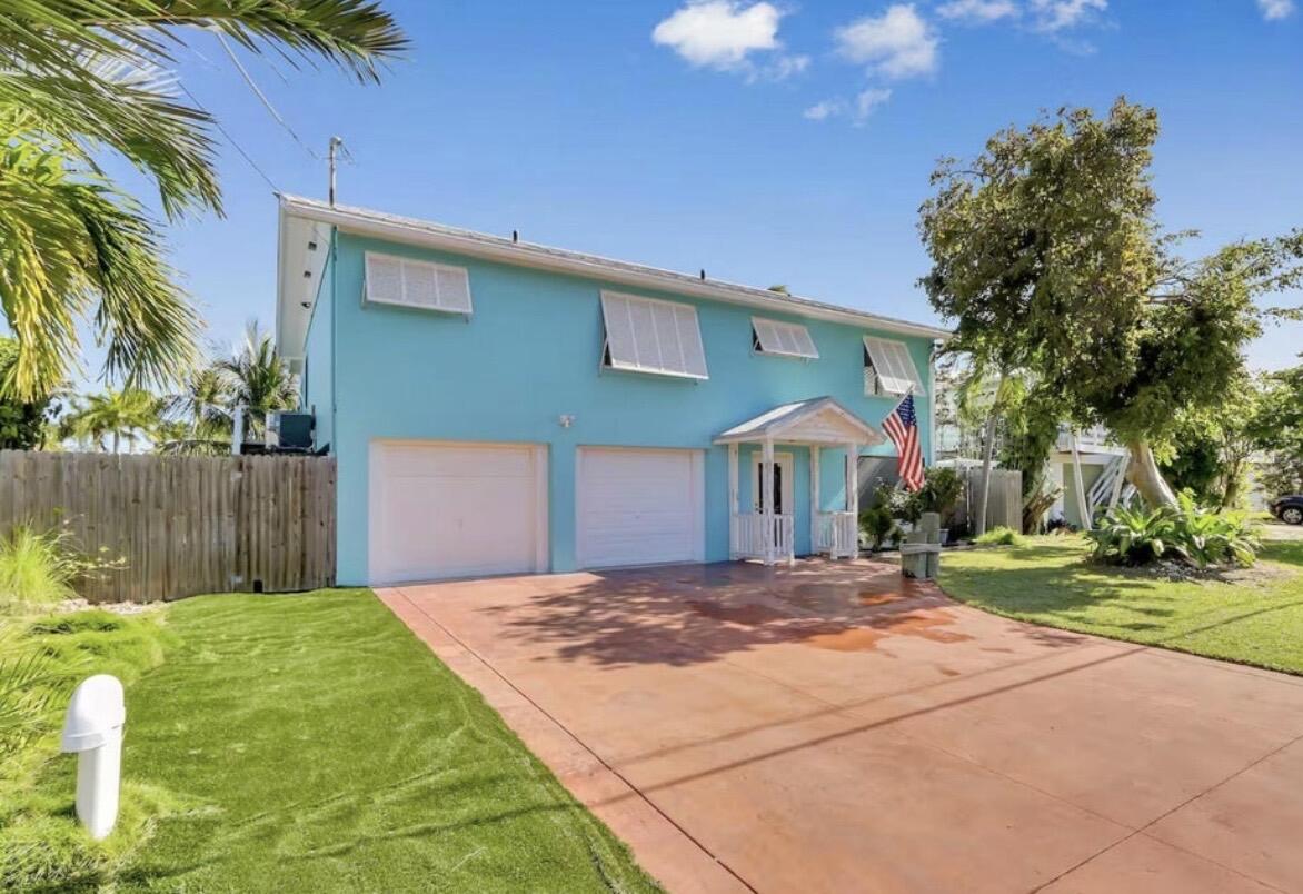 37 Blue Water Drive Property Photo 1