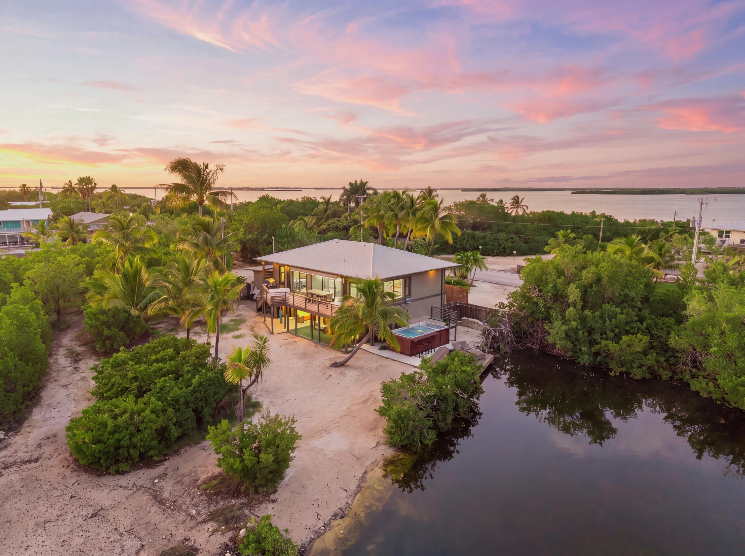 1422 Boca Chica Road Property Photo 3
