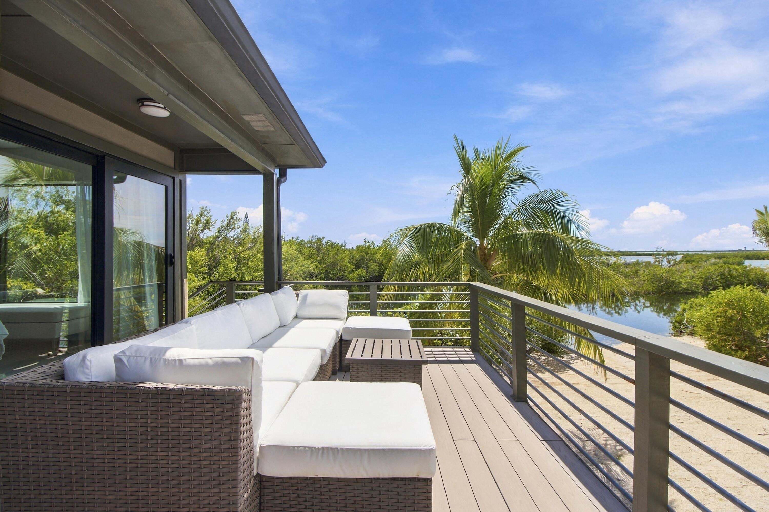 1422 Boca Chica Road Property Photo 12