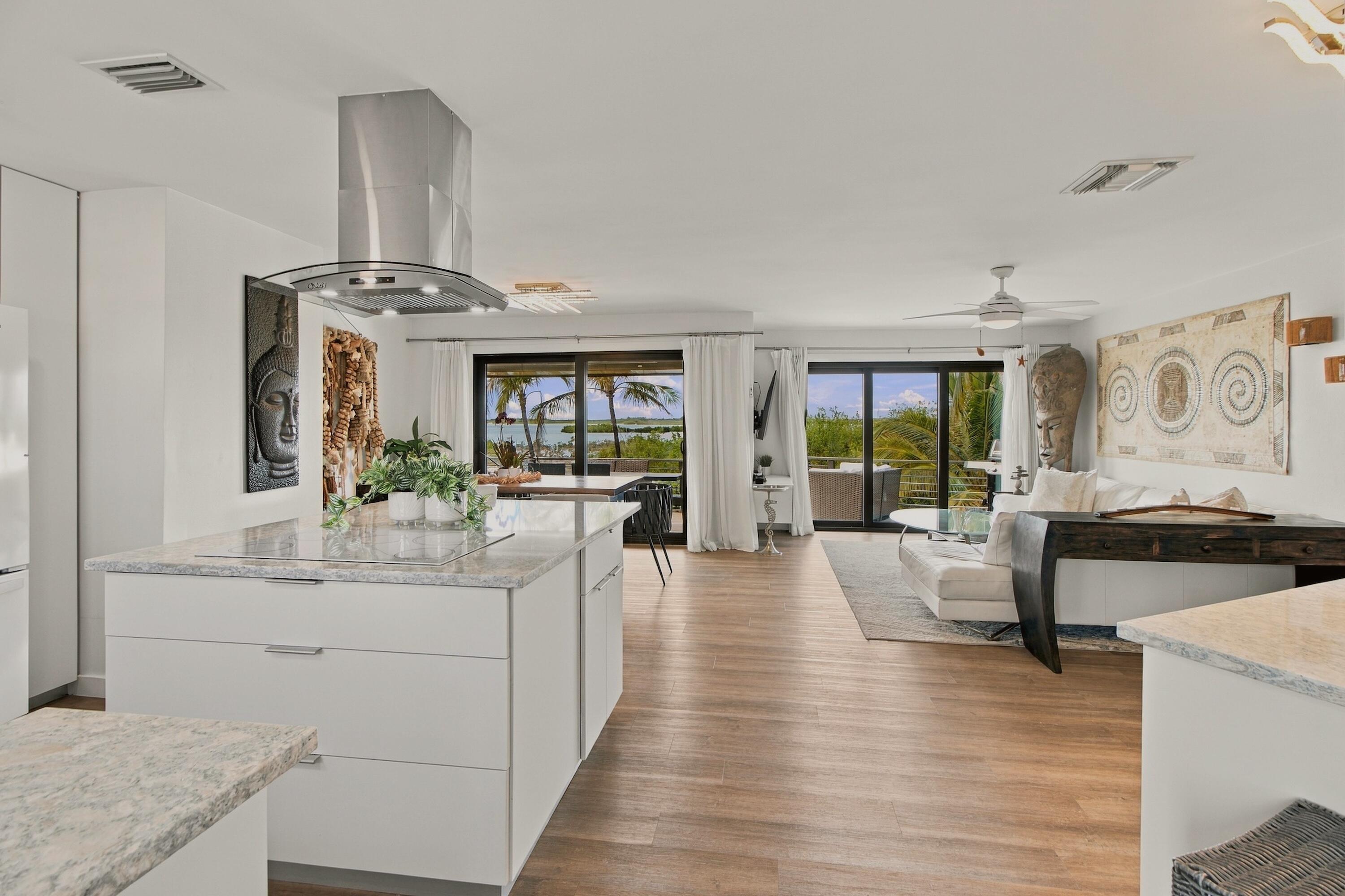 1422 Boca Chica Road Property Photo 13