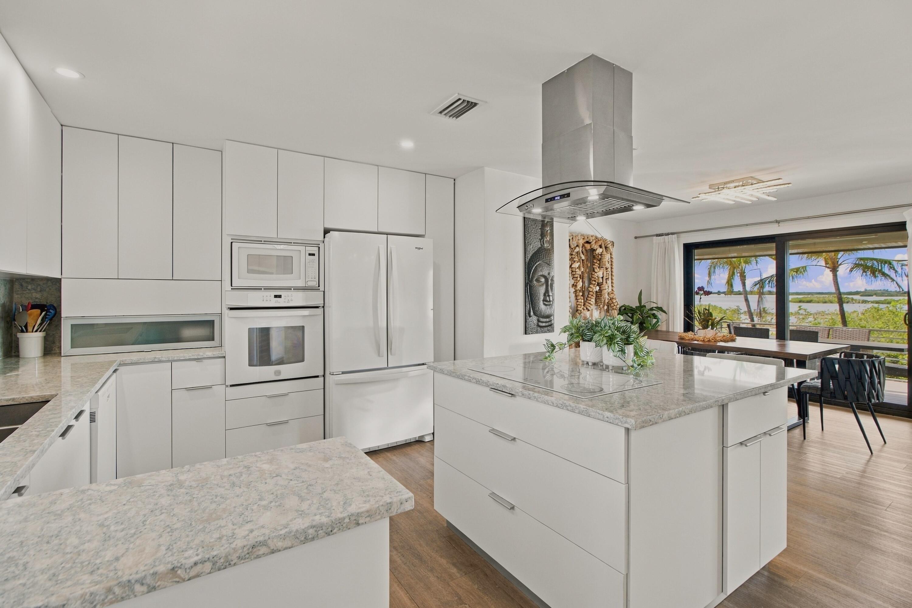 1422 Boca Chica Road Property Photo 19