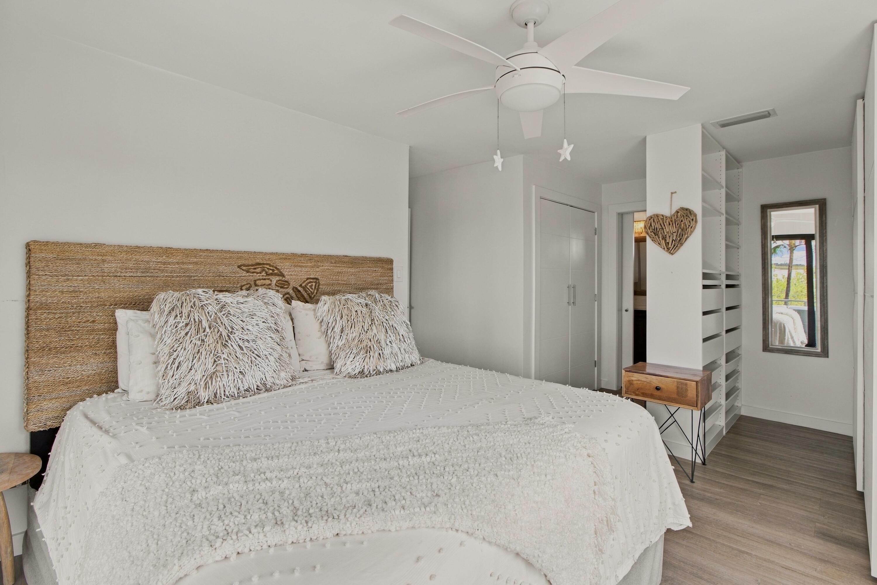 1422 Boca Chica Road Property Photo 28