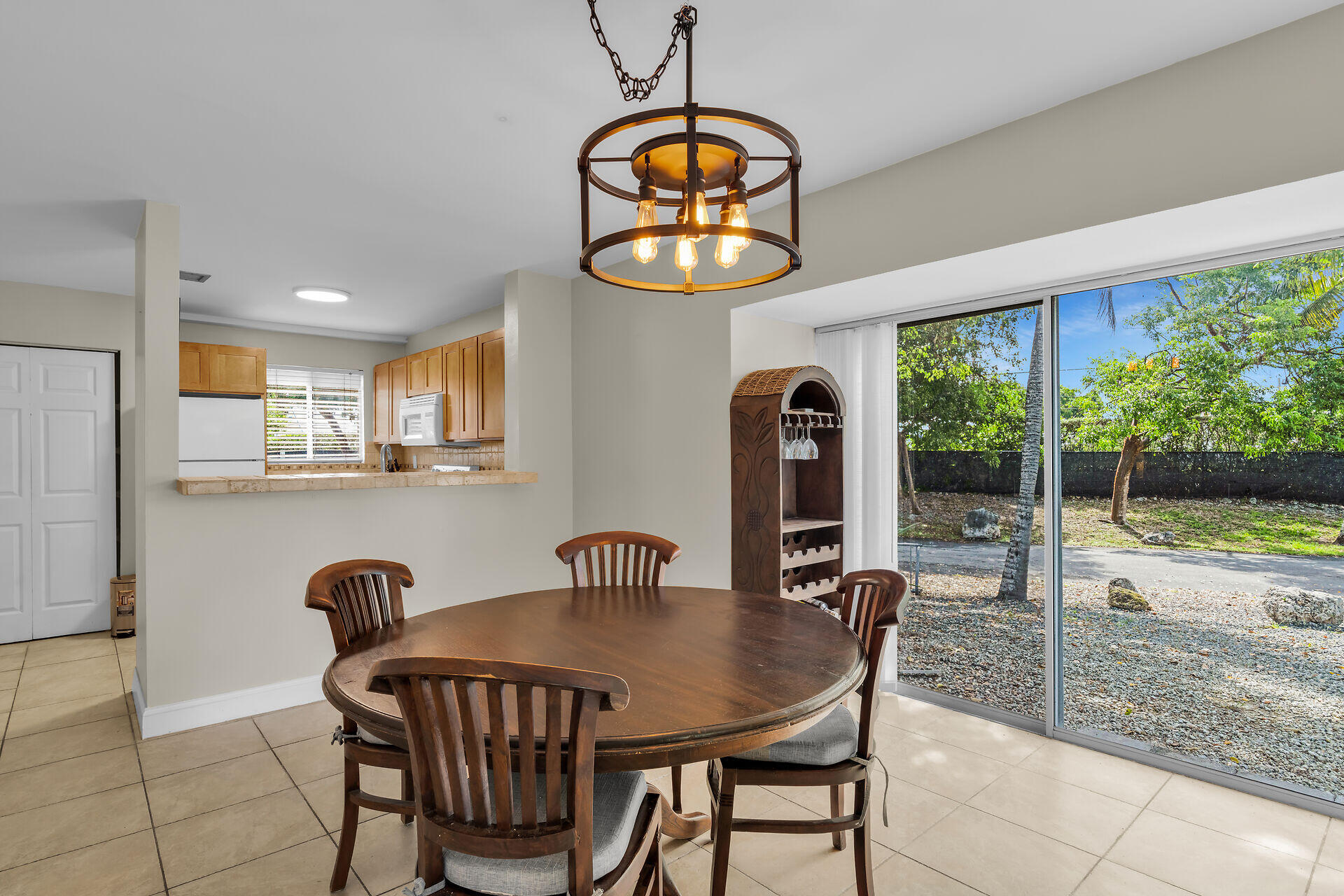 98381 Windward Avenue Property Photo 9