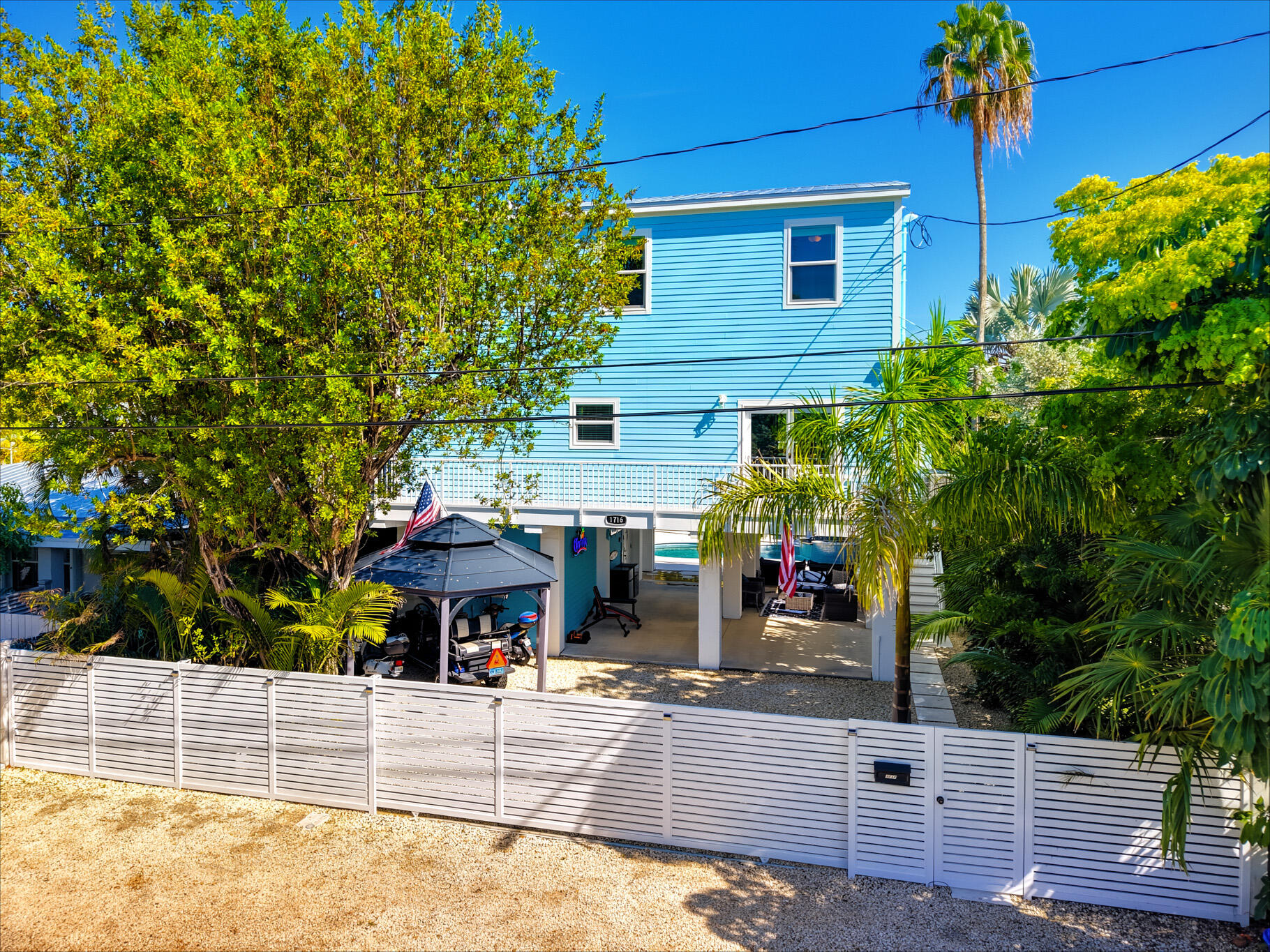 1716 Laird Street Property Photo 8