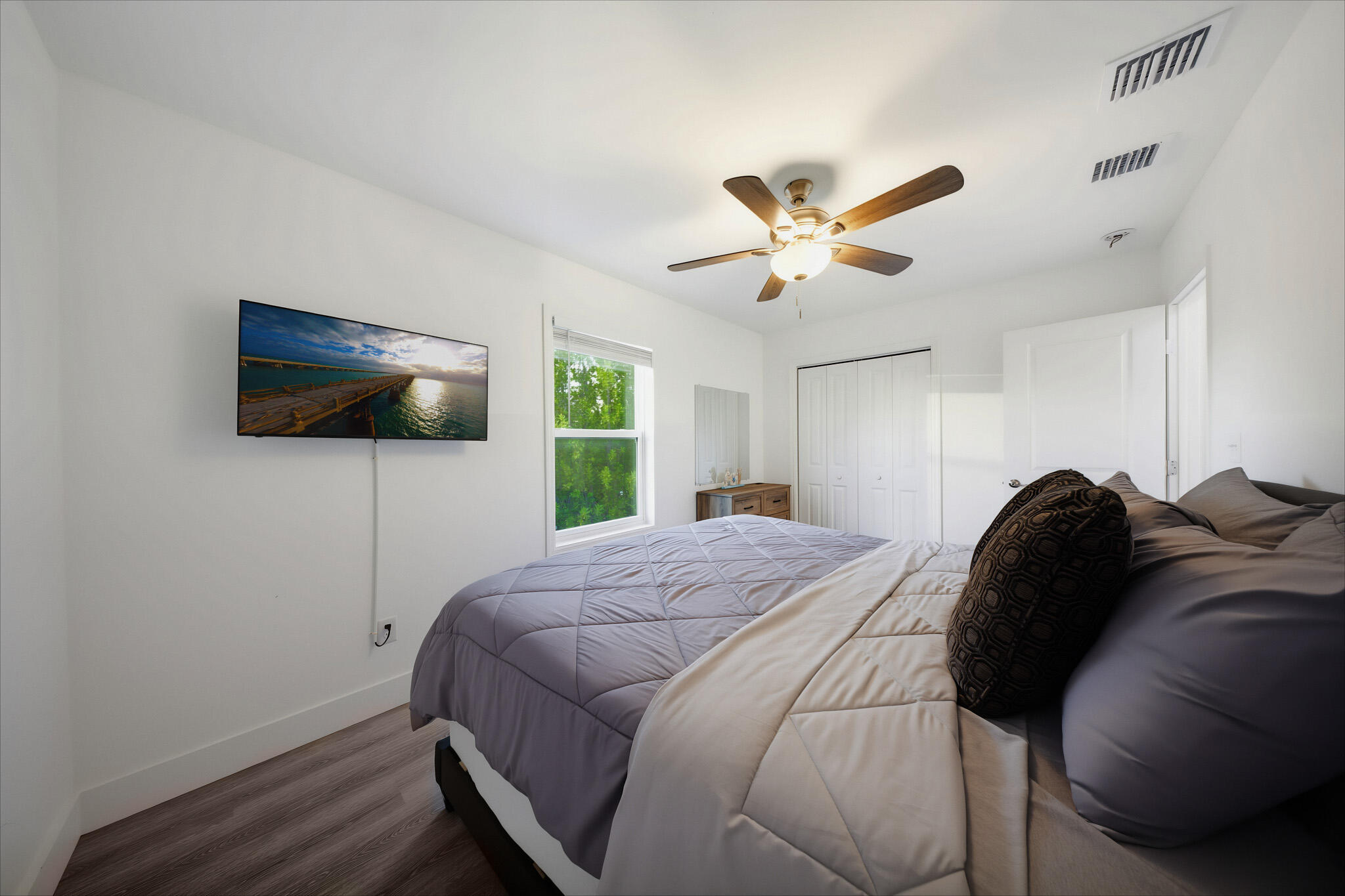 1716 Laird Street Property Photo 36