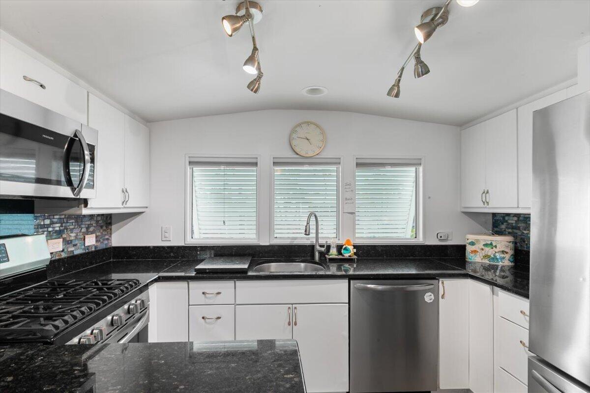701 Spanish Main Drive 455 Property Photo 16