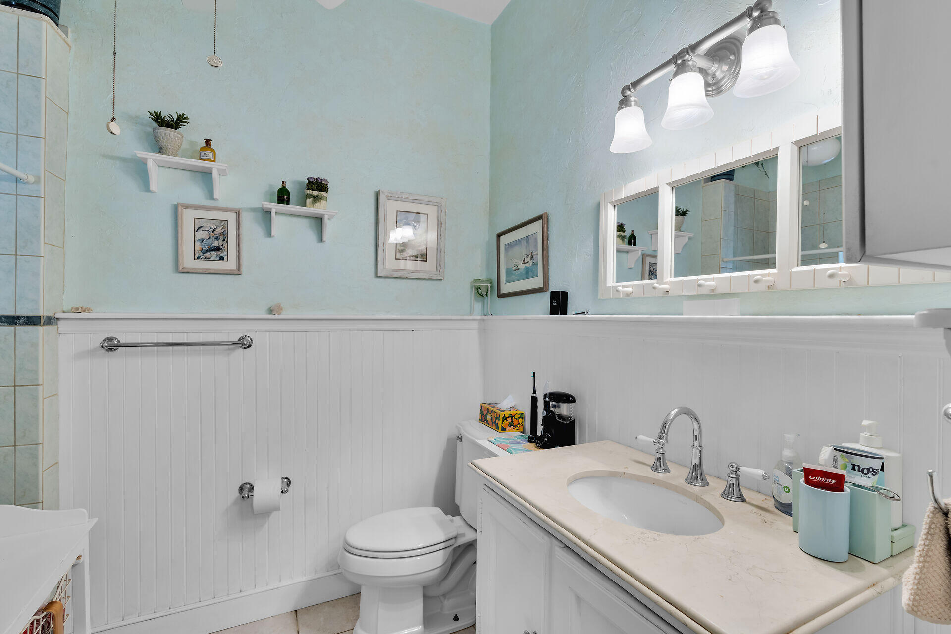2506 Seidenberg Avenue Property Photo 11