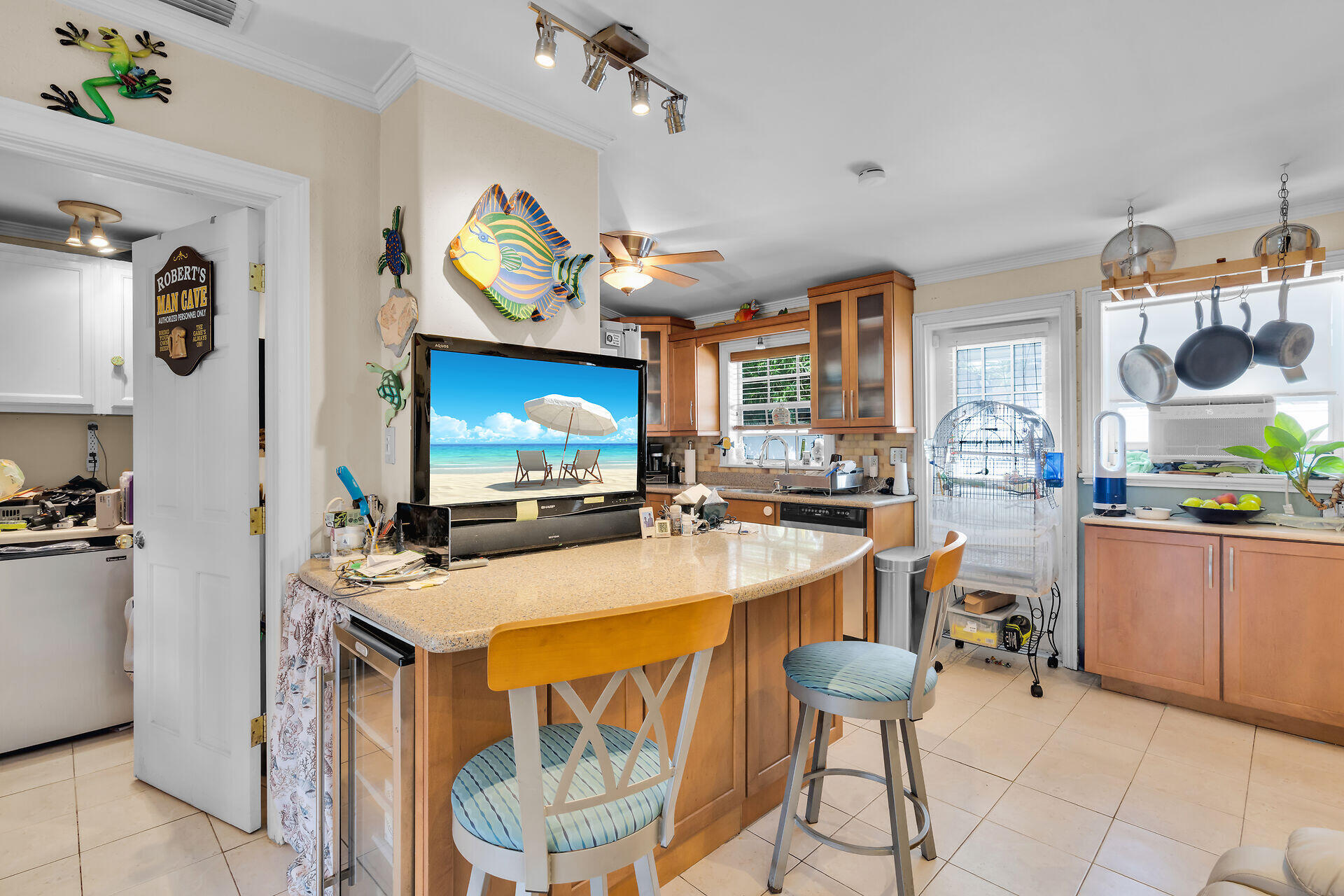 2506 Seidenberg Avenue Property Photo 18