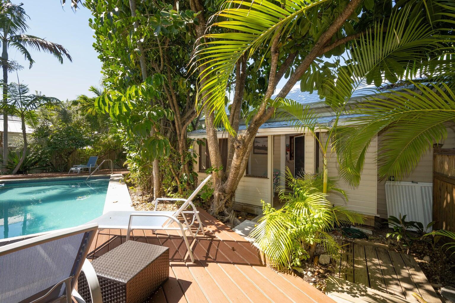 1212 Varela Street Property Photo 2