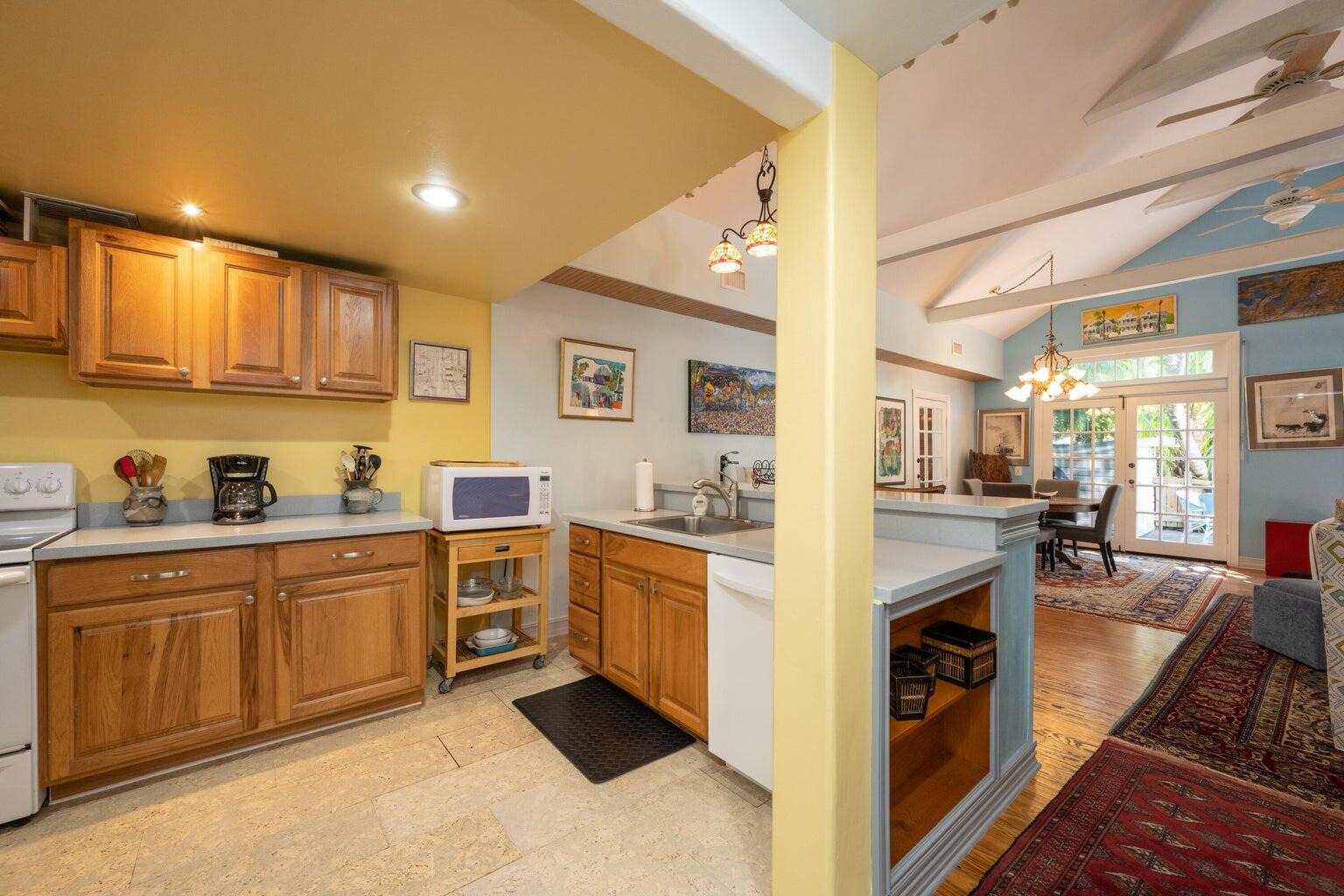 1212 Varela Street Property Photo 4
