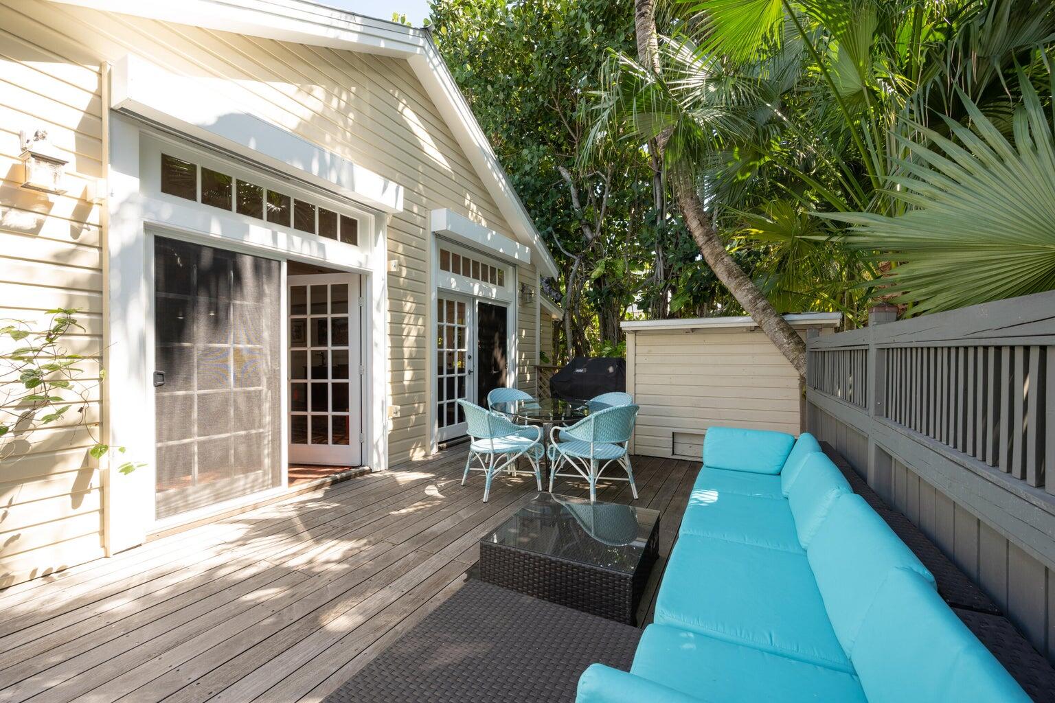 1212 Varela Street Property Photo 37
