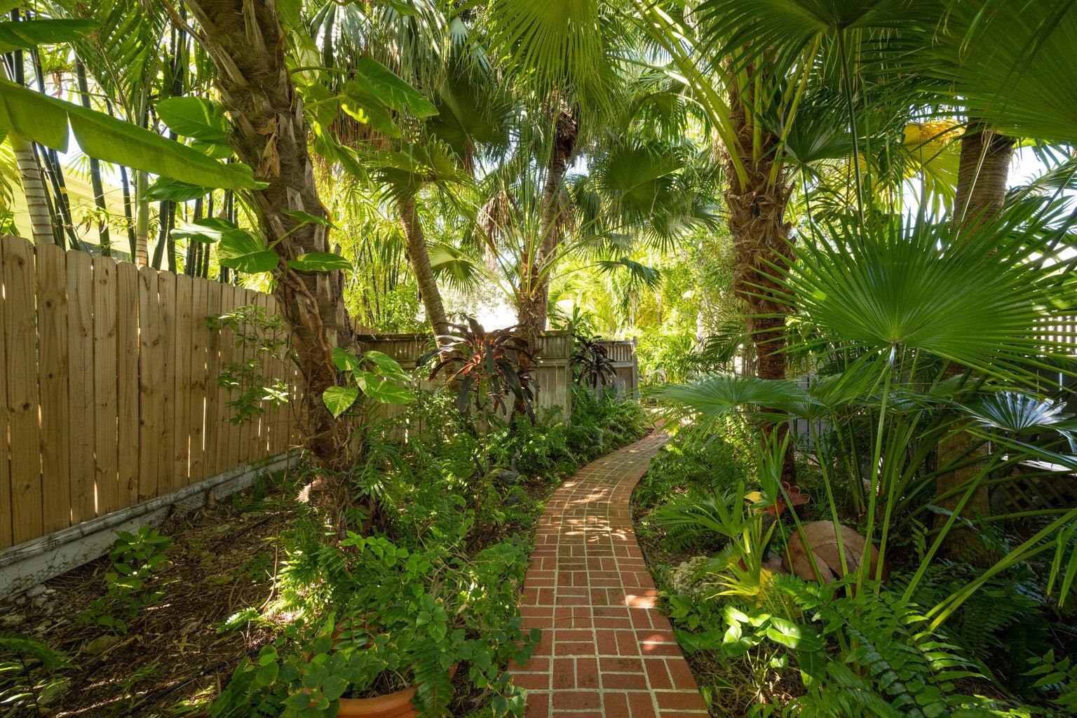 1212 Varela Street Property Photo 41