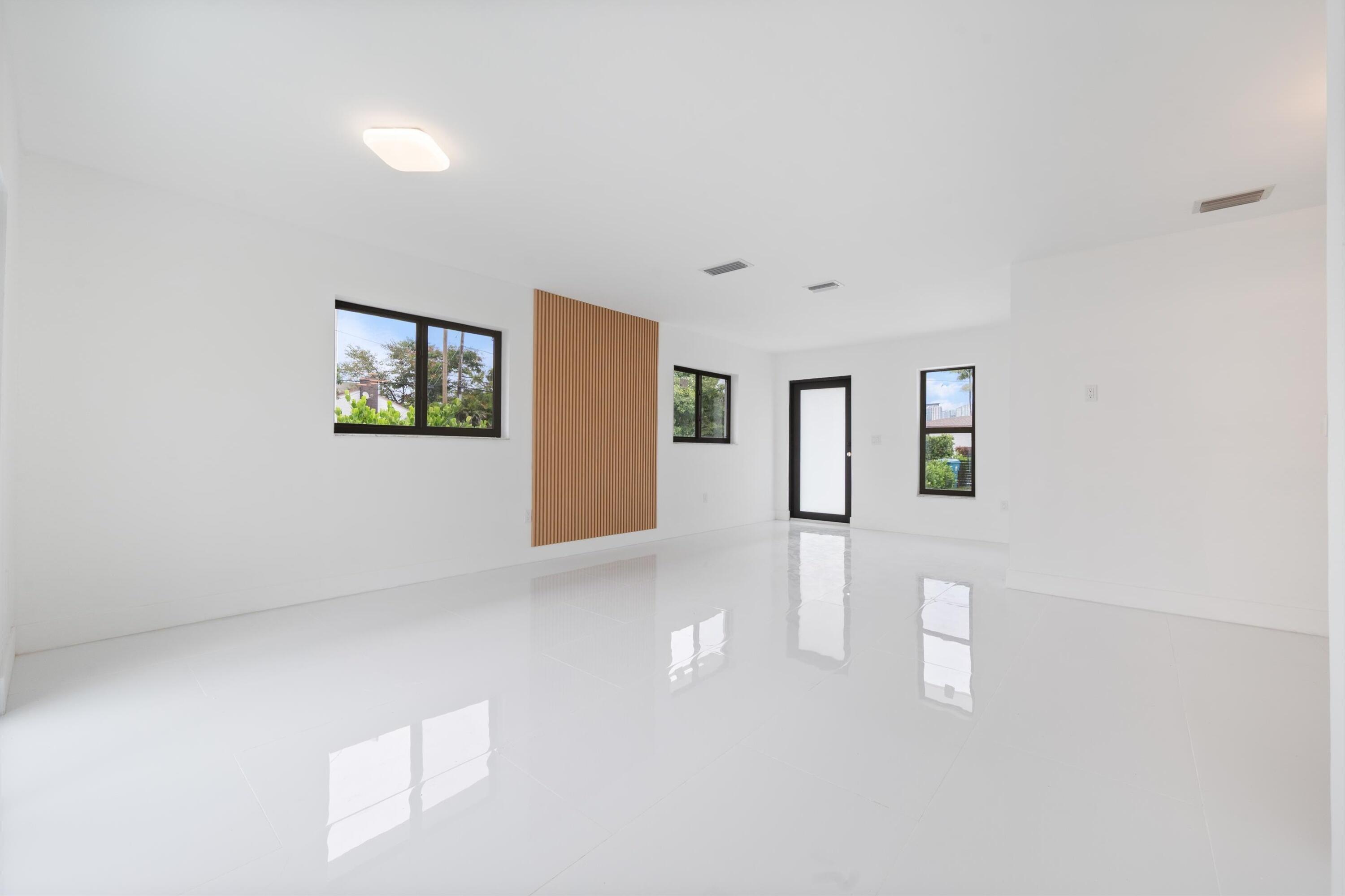 1112 Sw 11th Avenue 0 Property Photo 8