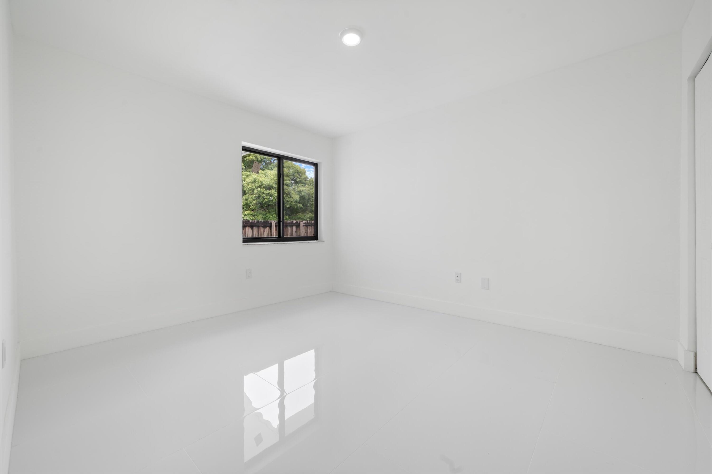 1112 Sw 11th Avenue 0 Property Photo 14