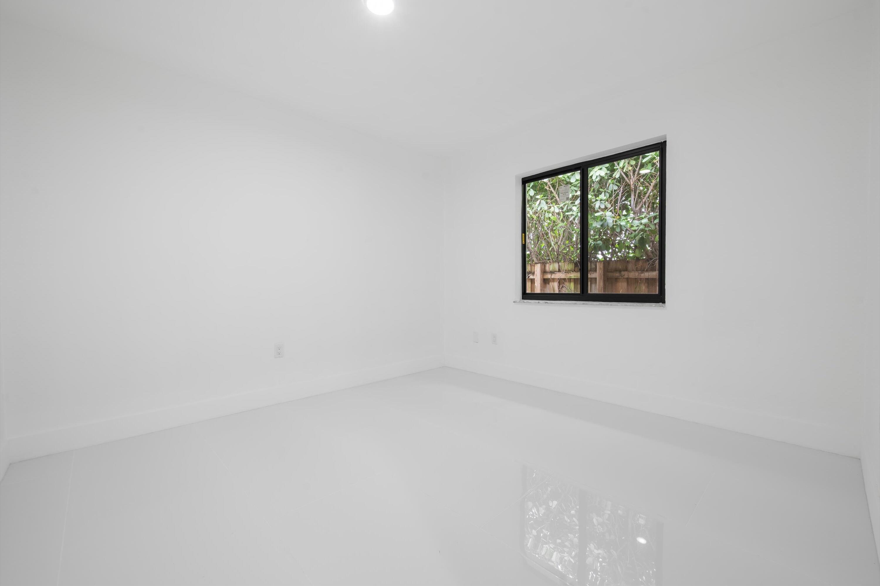 1112 Sw 11th Avenue 0 Property Photo 17