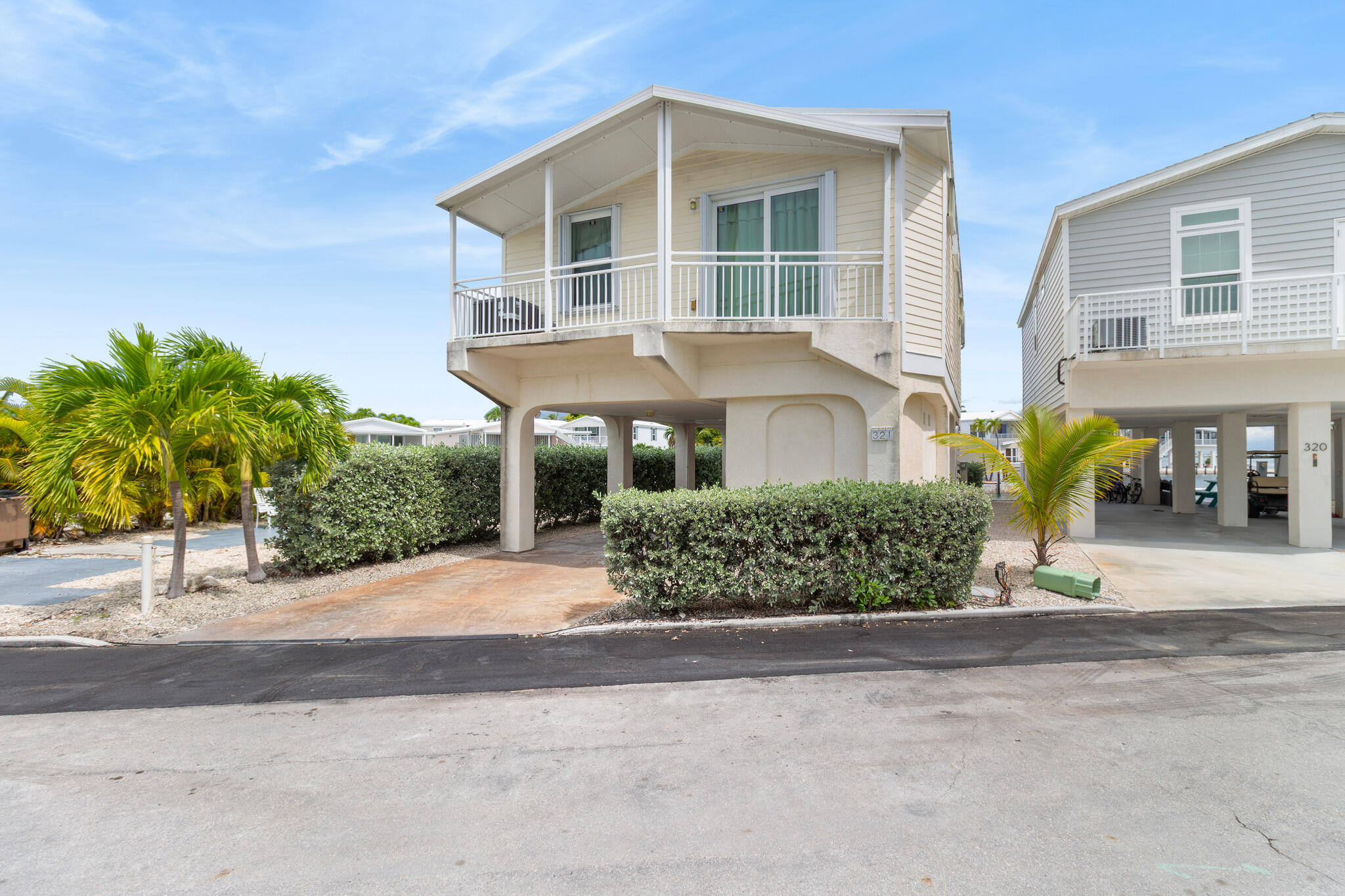 701 Spanish Main Drive 321 Property Photo 2