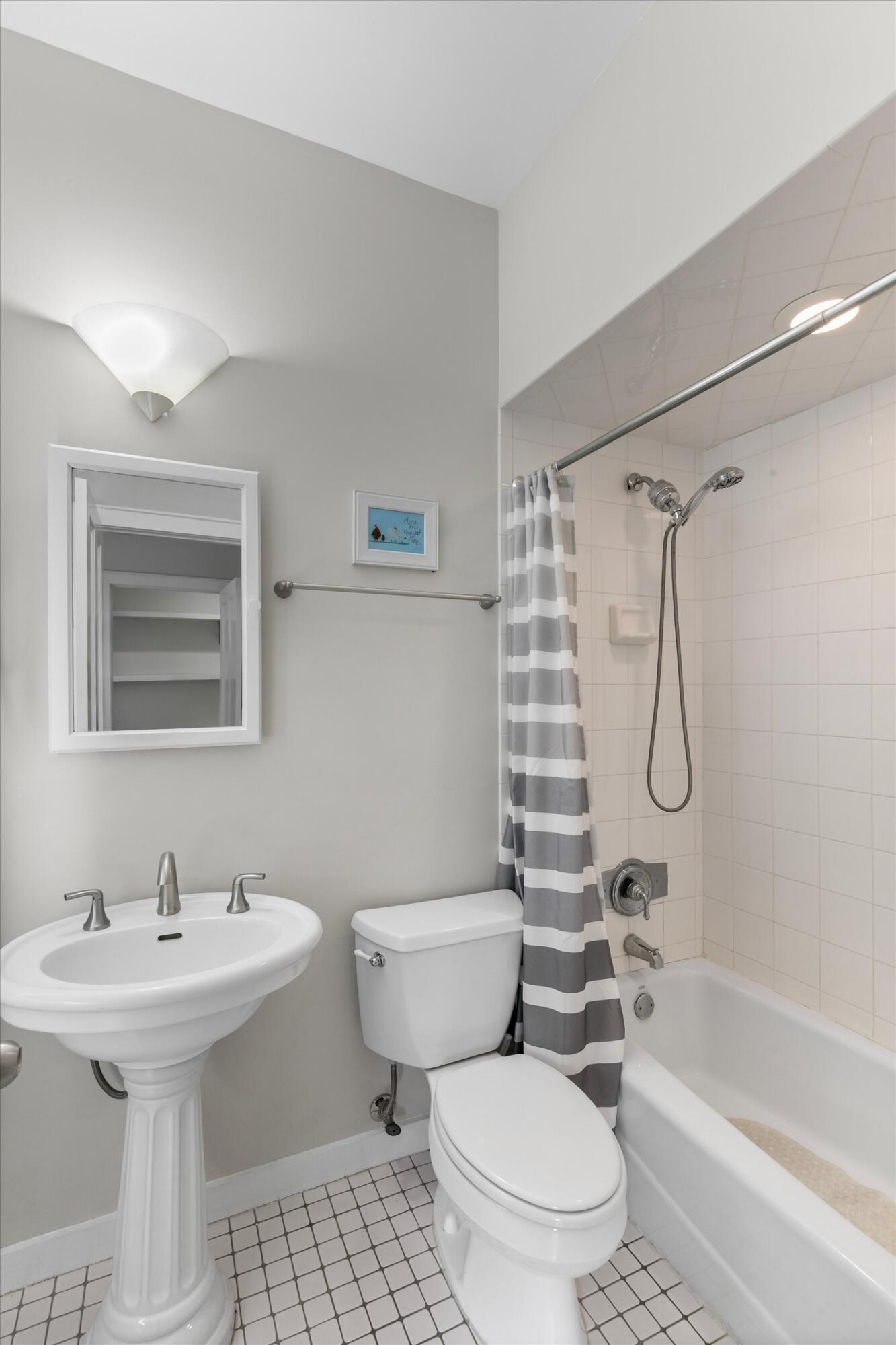 615 Amelia Street Property Photo 19
