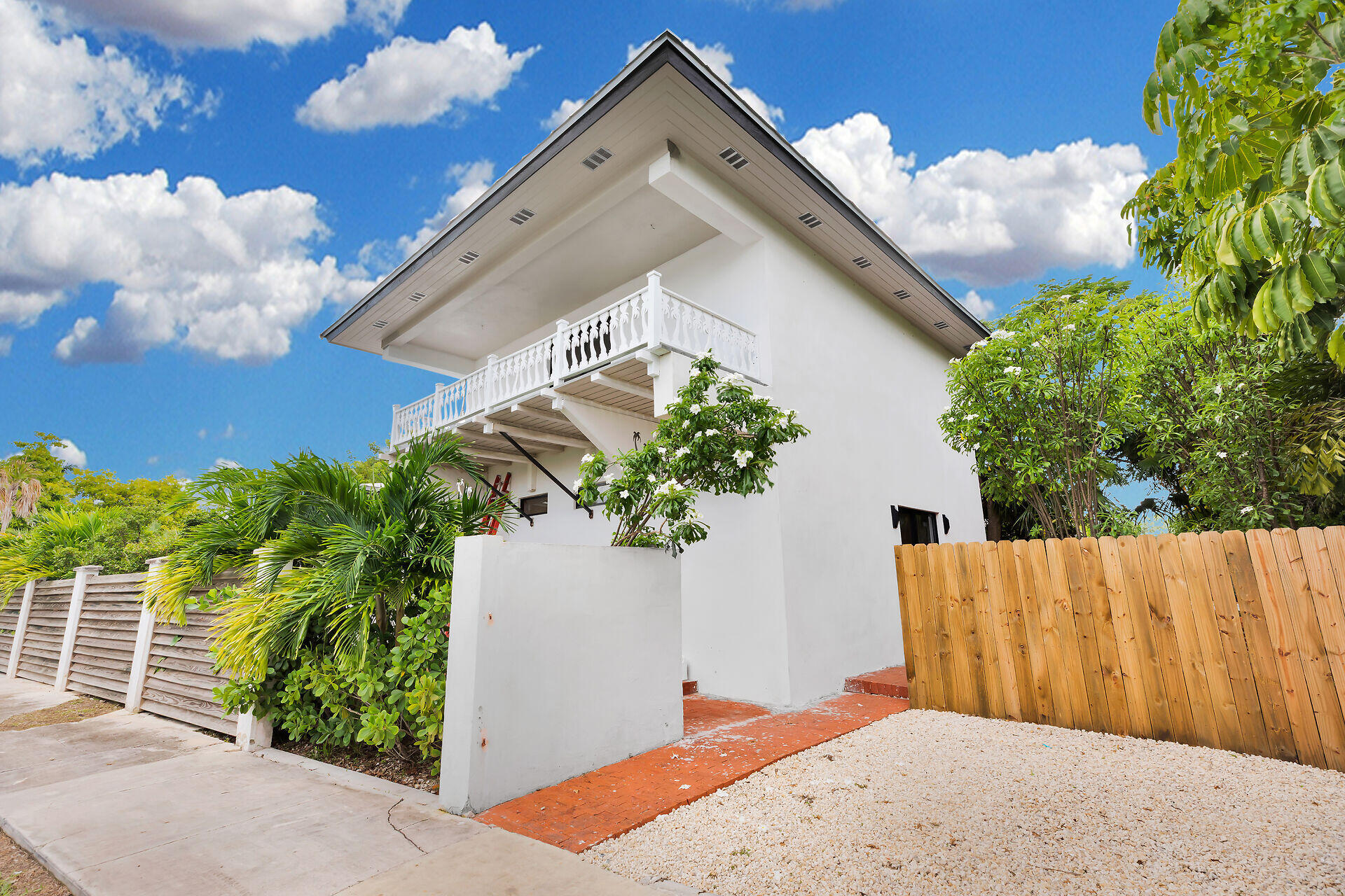 1423 Rose Street Property Photo 1