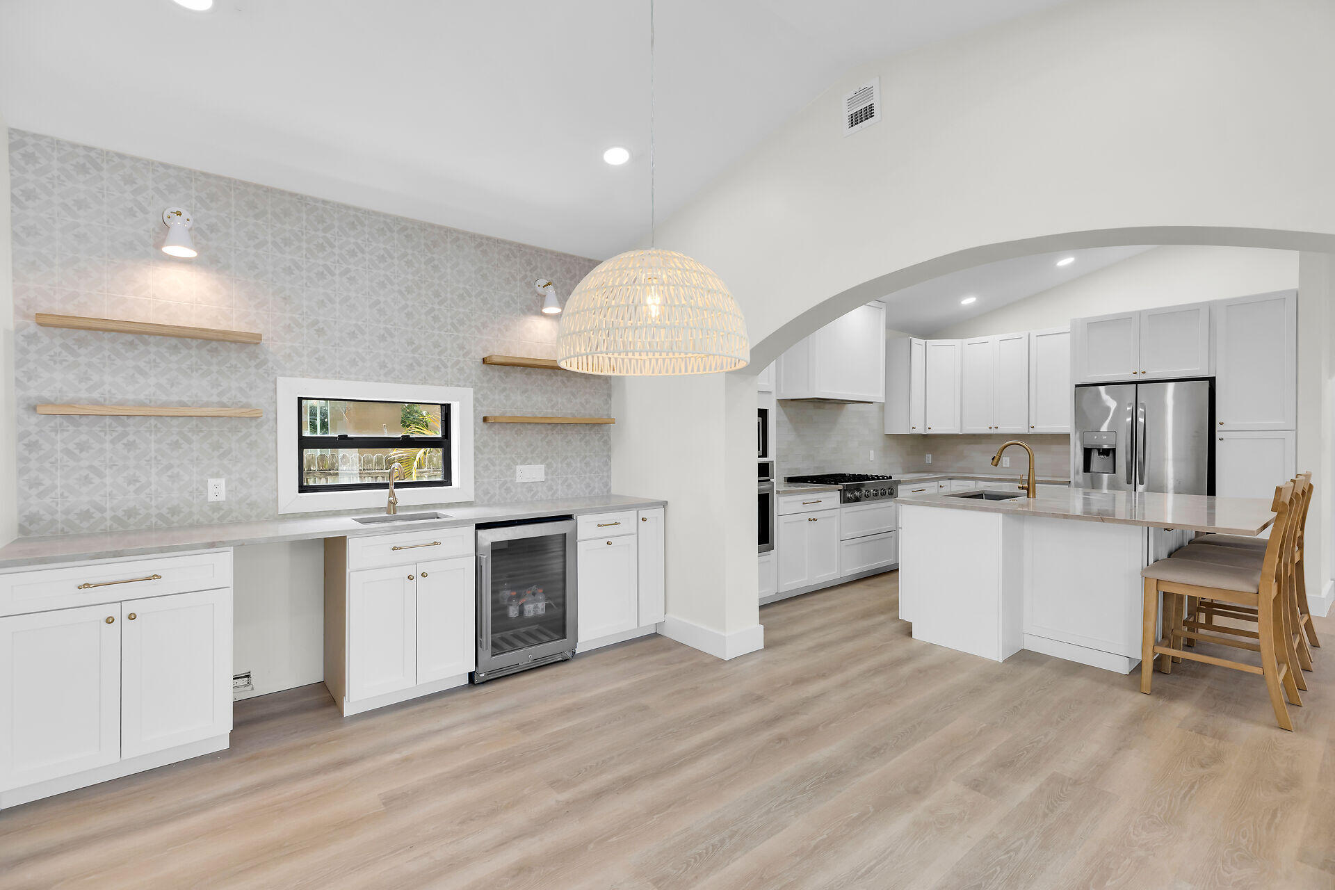 1423 Rose Street Property Photo 13