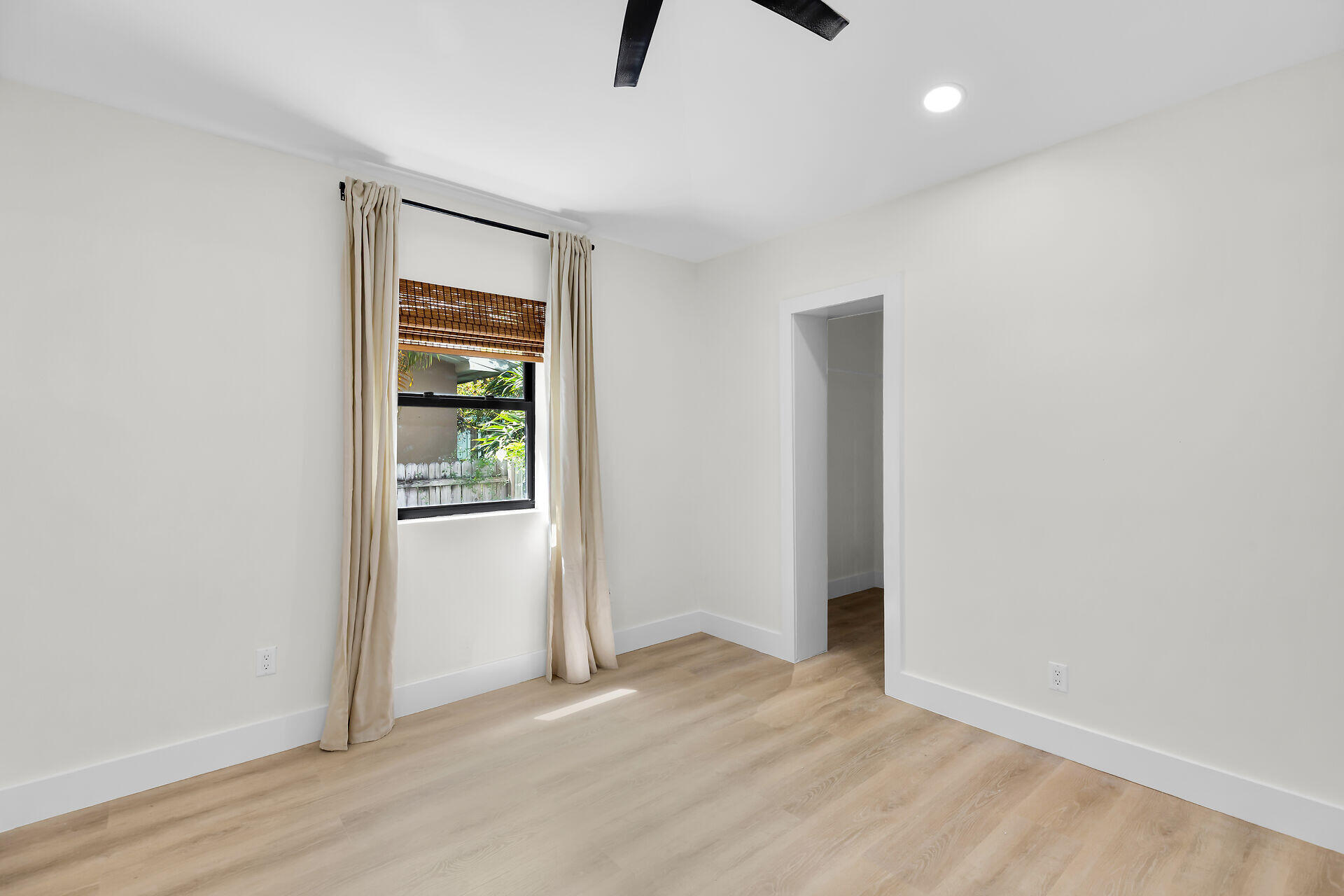 1423 Rose Street Property Photo 16