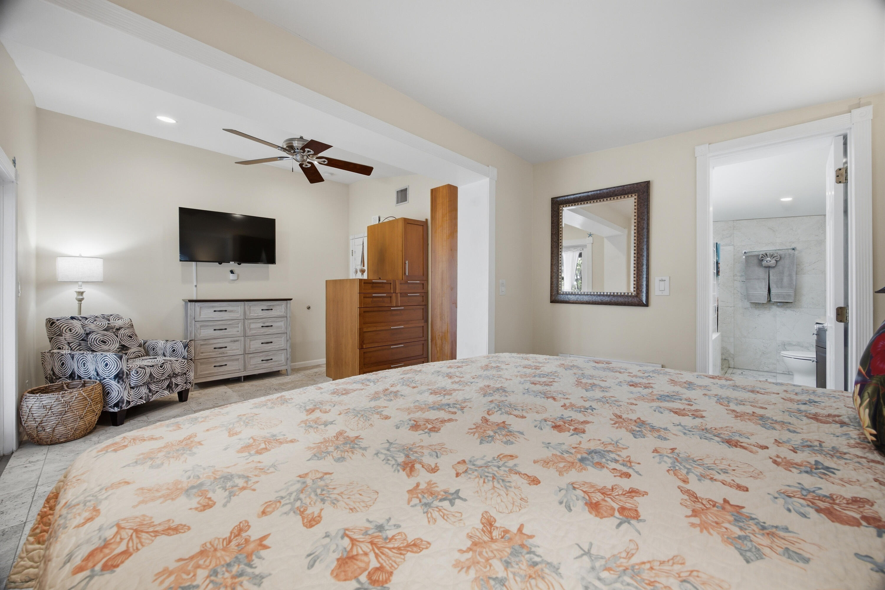 1221 Ashby Street Property Photo 23