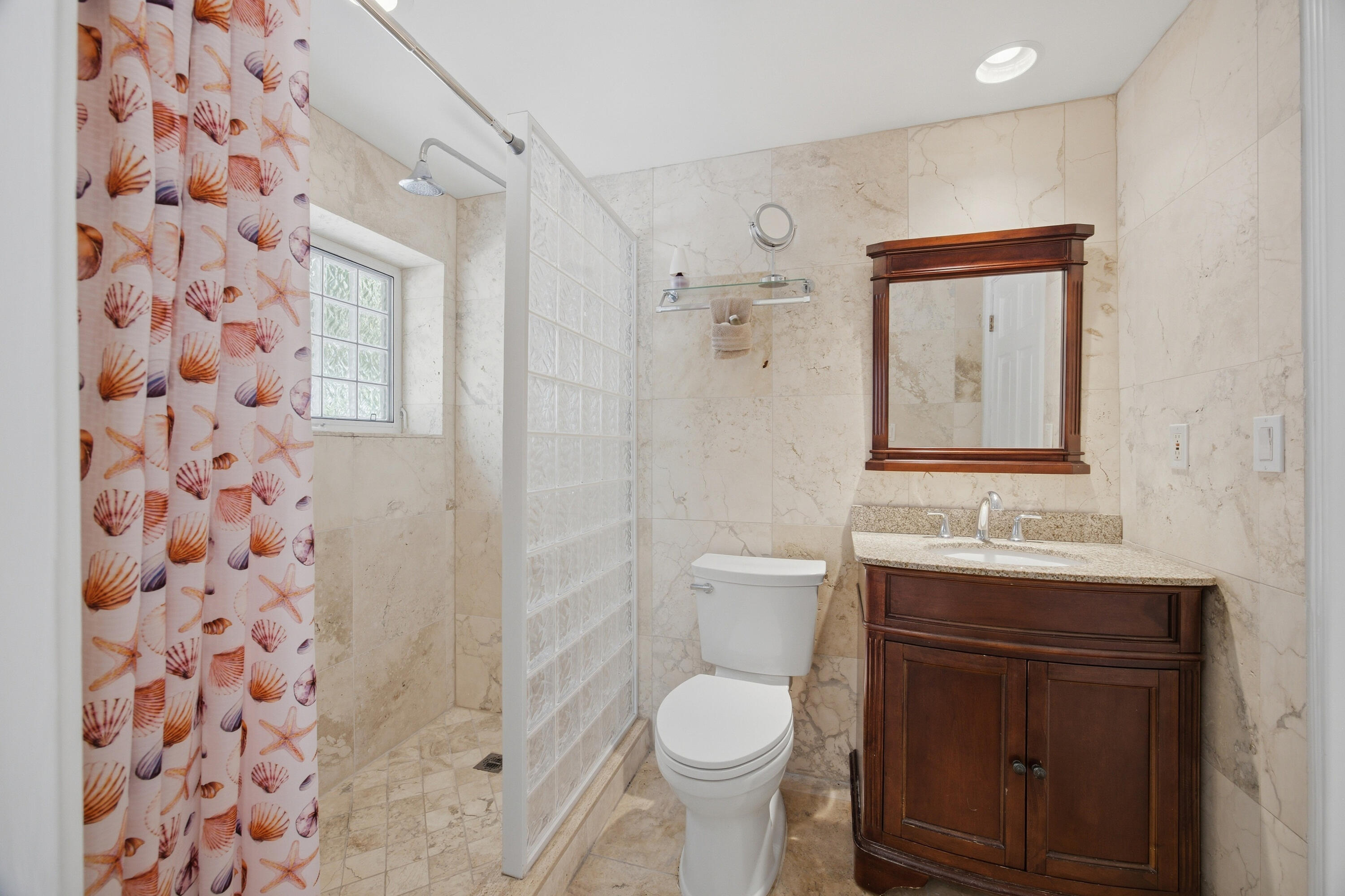 1221 Ashby Street Property Photo 33