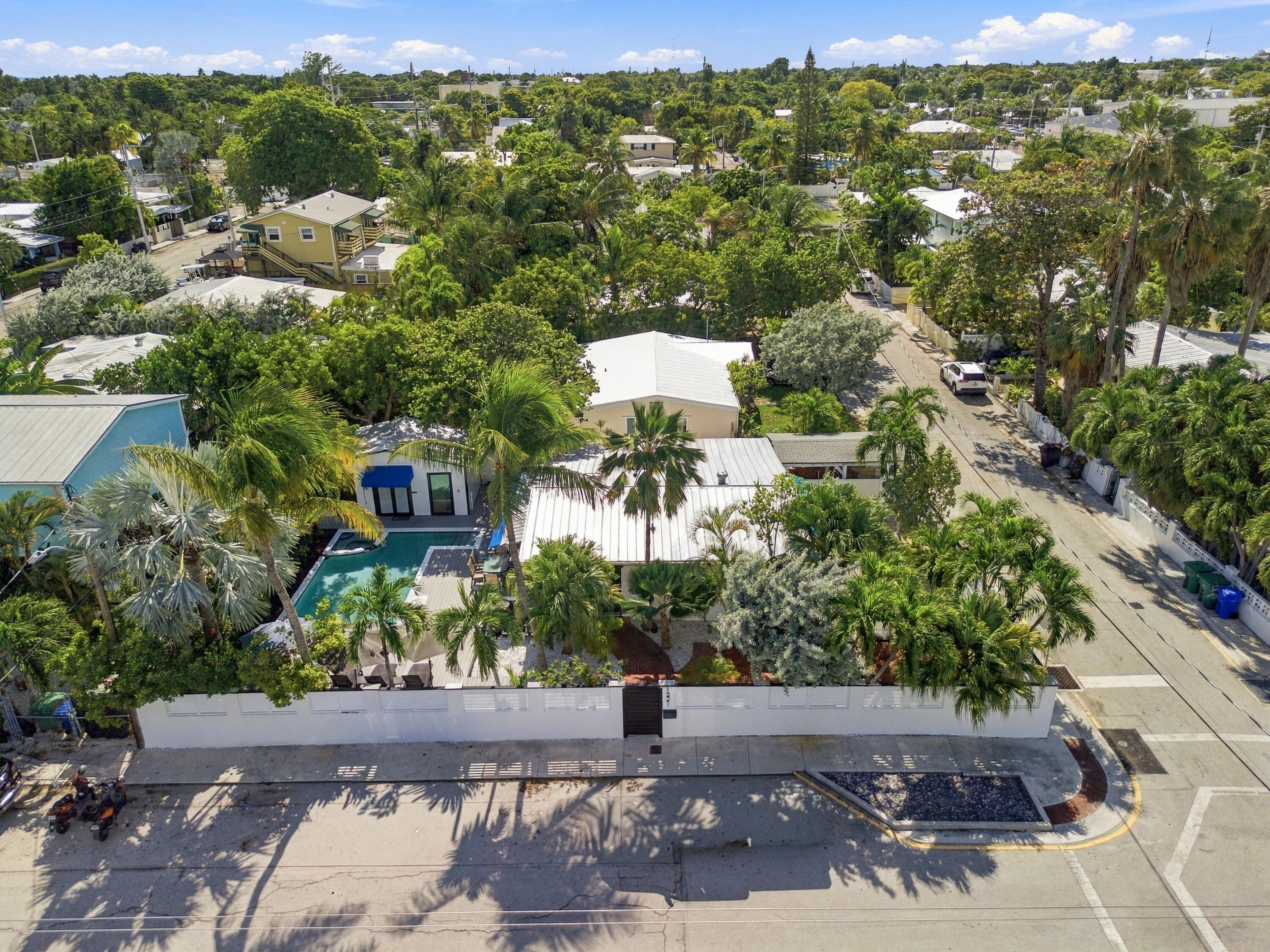 1221 Ashby Street Property Photo 40