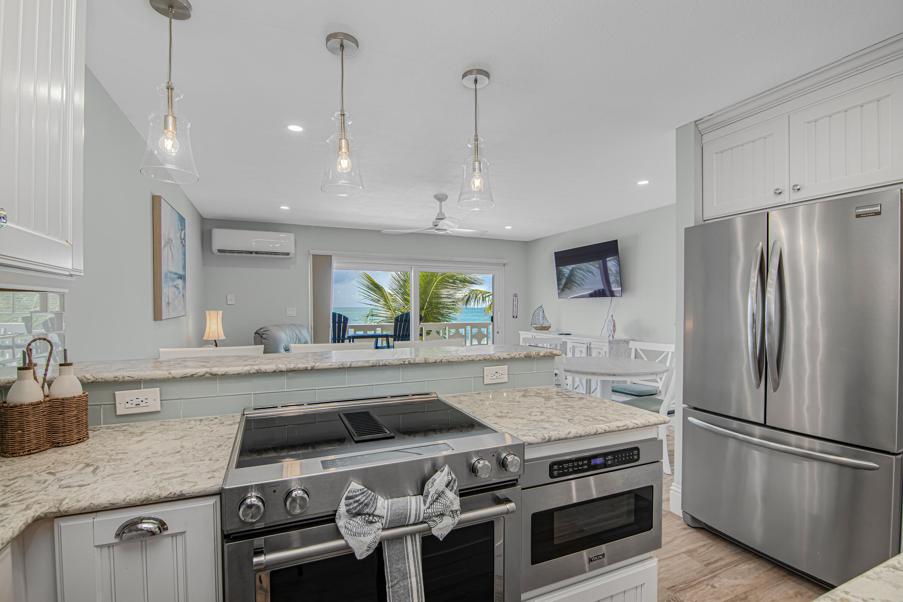 755 W Ocean Drive 7 Property Photo 10
