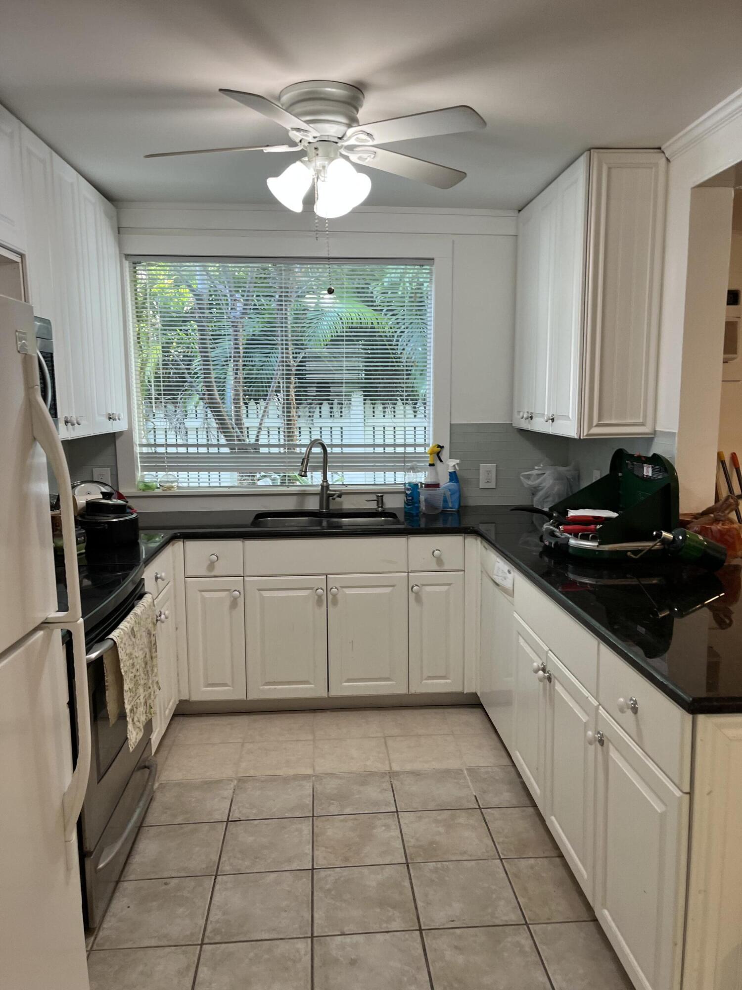 809 Fleming Street Property Photo 3