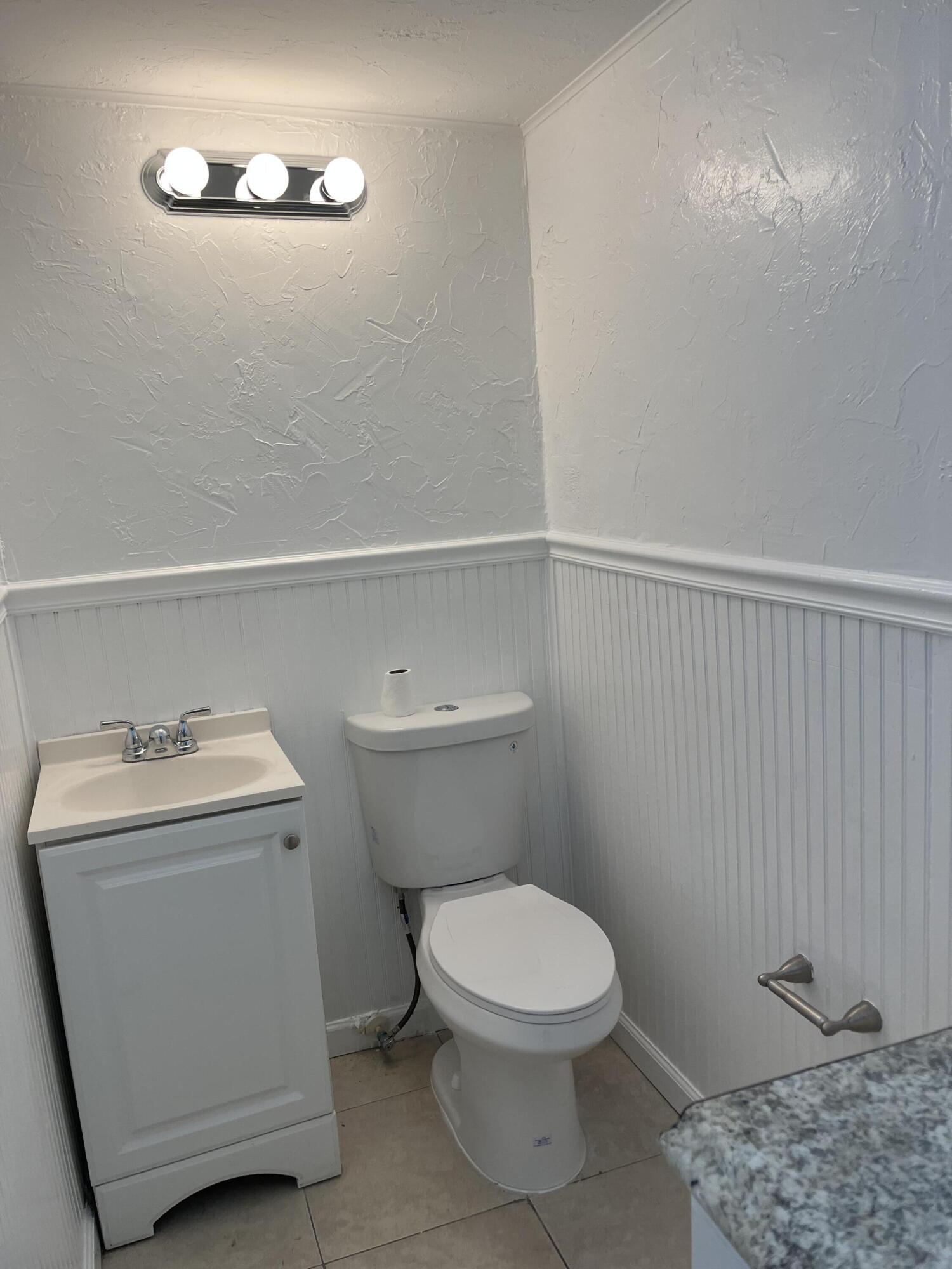 809 Fleming Street Property Photo 7