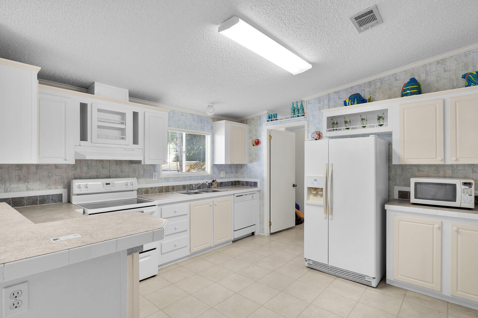 222 Cuba Road Property Photo 5