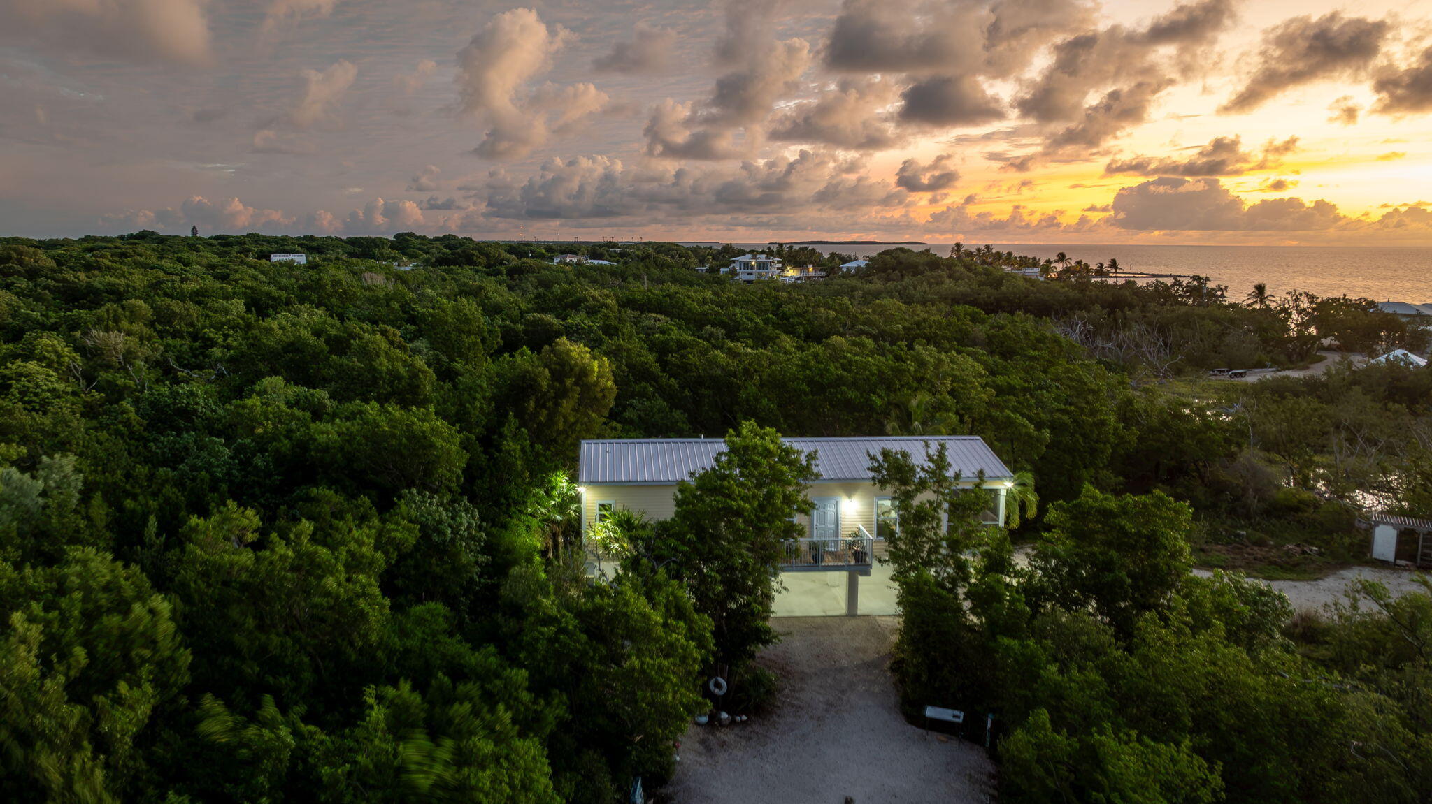 150 Sabal Avenue Property Photo 3