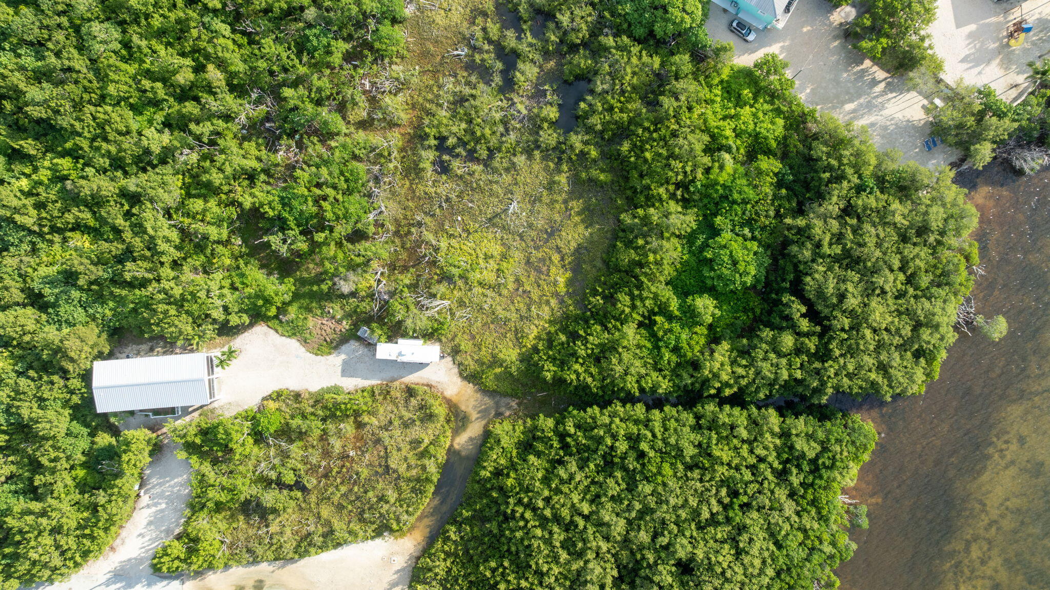 150 Sabal Avenue Property Photo 4