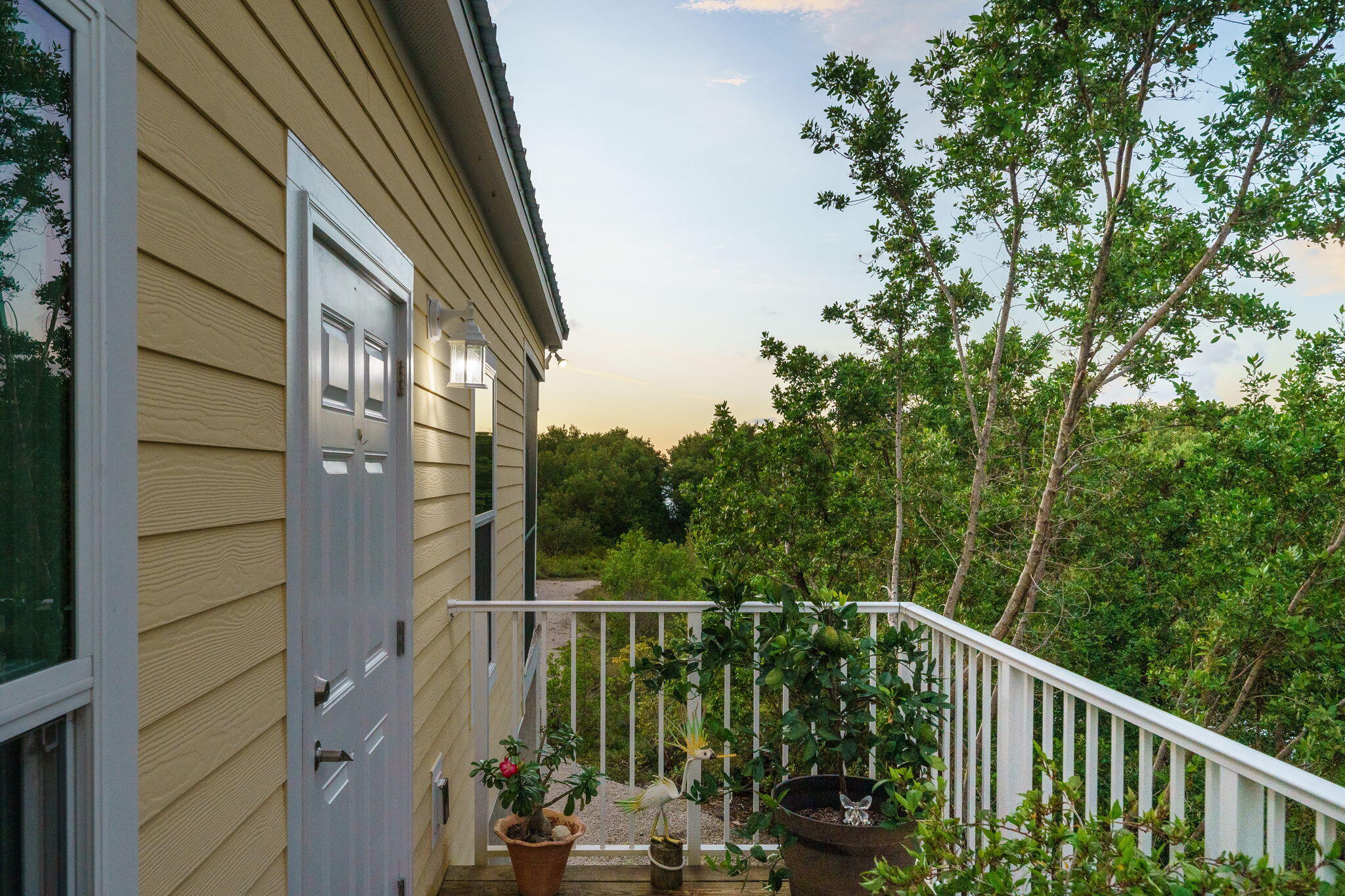 150 Sabal Avenue Property Photo 11