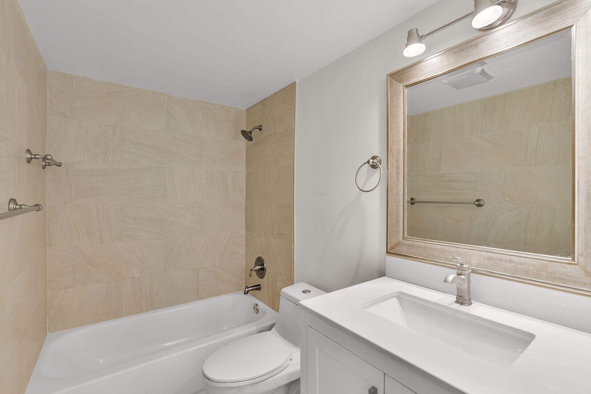 1129 Pebble Beach Lane Apt 11 Property Photo 13