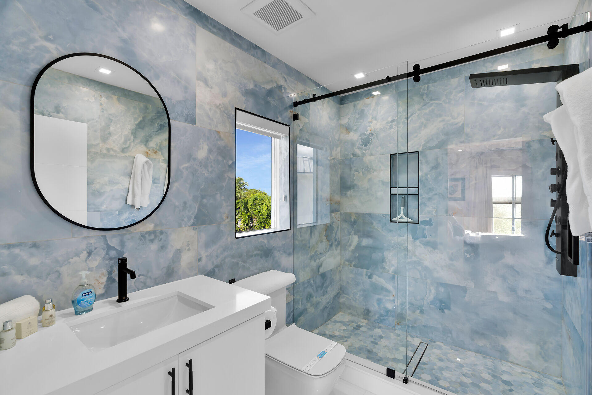 107 Azalea Street Property Photo 44