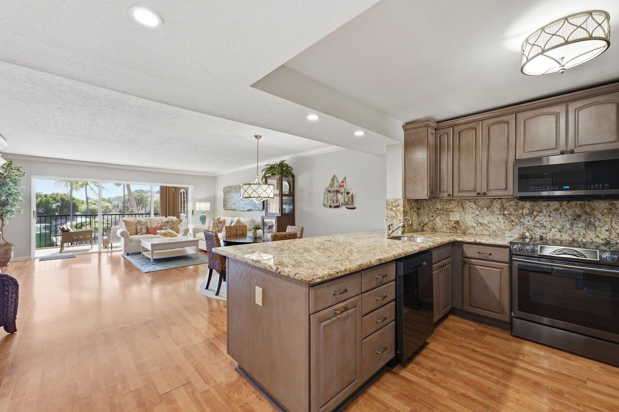 96000 Nw Overseas Highway Apt W22 Property Photo 2