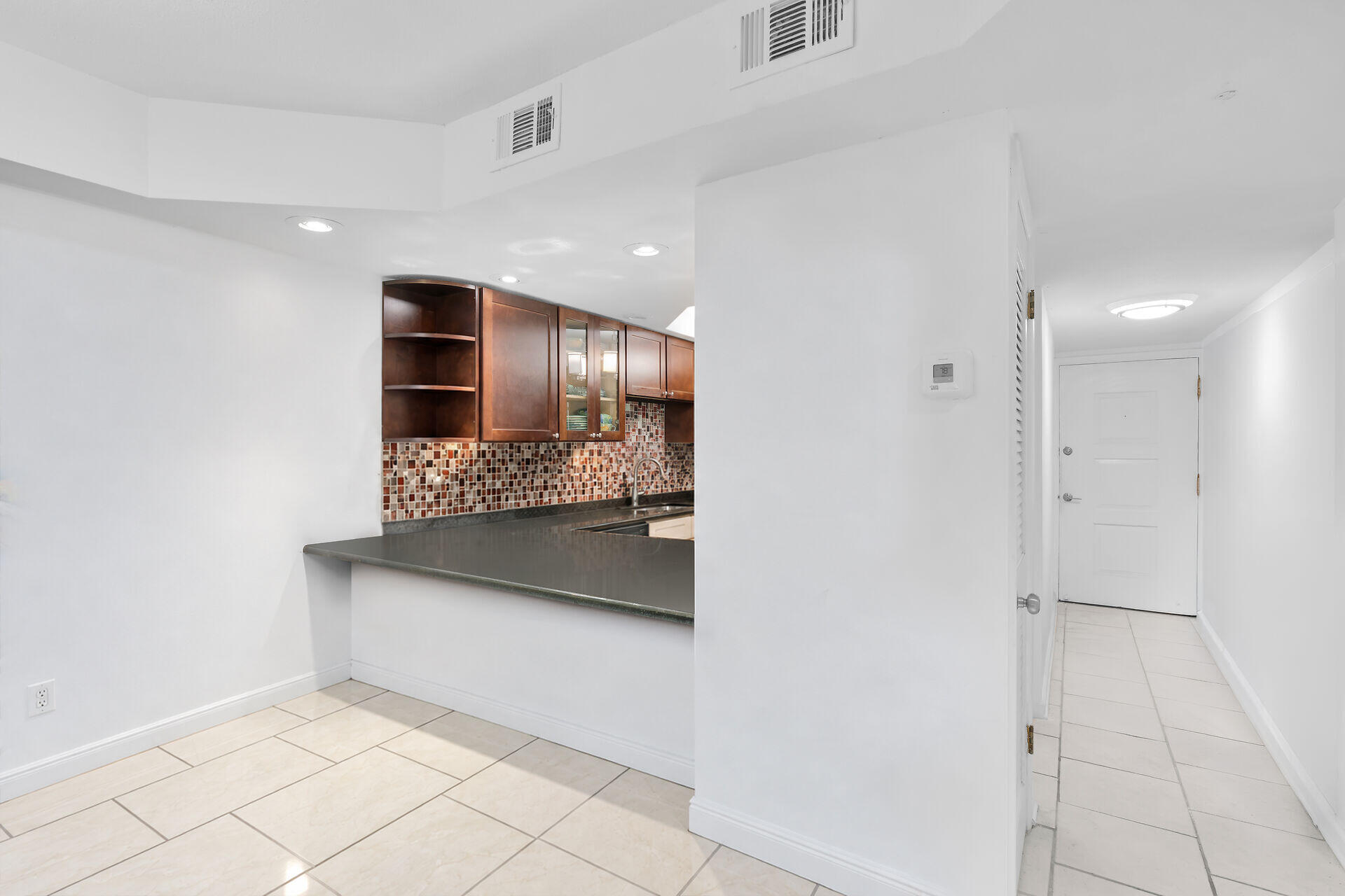 201 E Ocean Drive 312 Property Photo 14