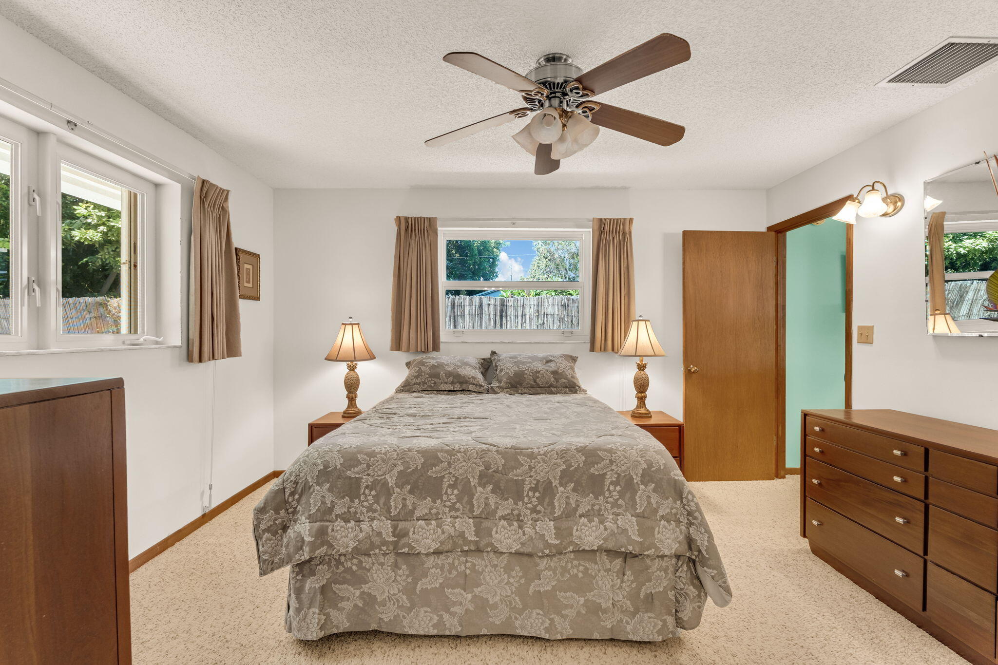 209 2nd Street Property Photo 24
