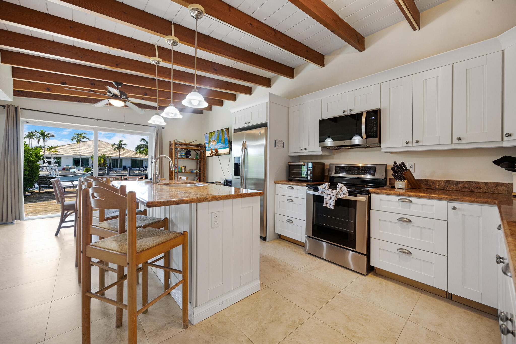 133 8th Street Property Photo 4
