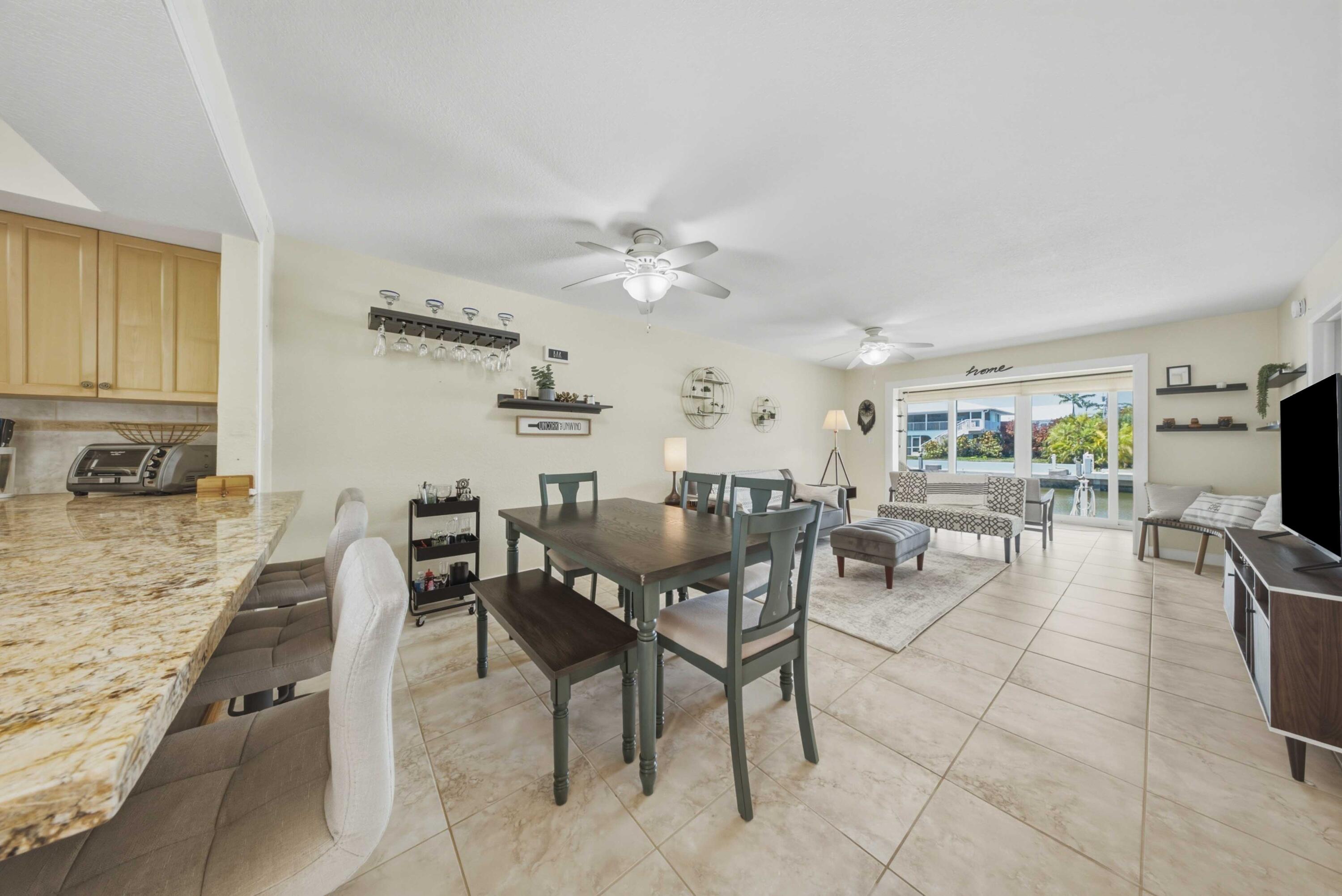 389 N Anglers Drive 107 Property Photo 3